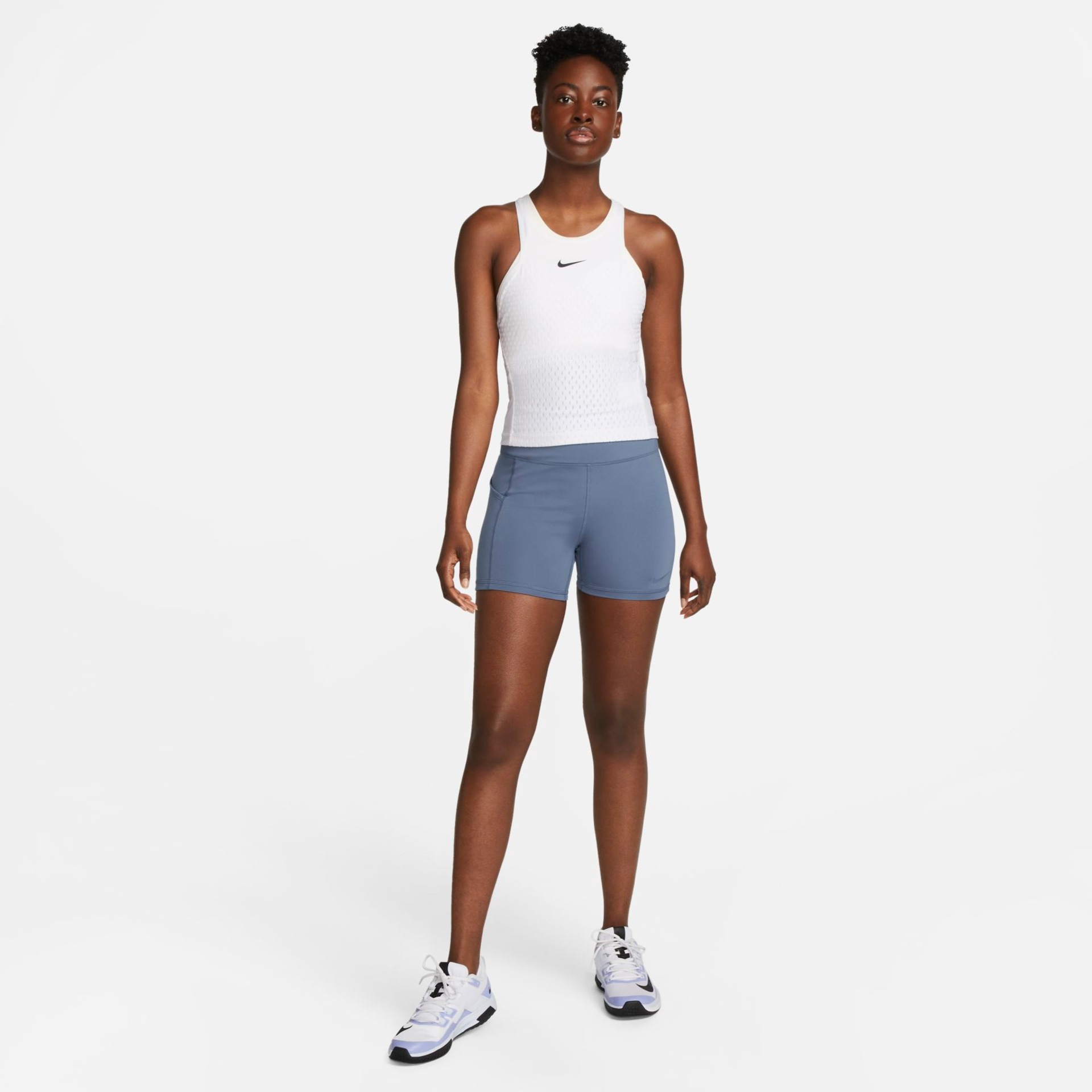 Shorts Nike Dri-FIT Advantage Feminino - Foto 7