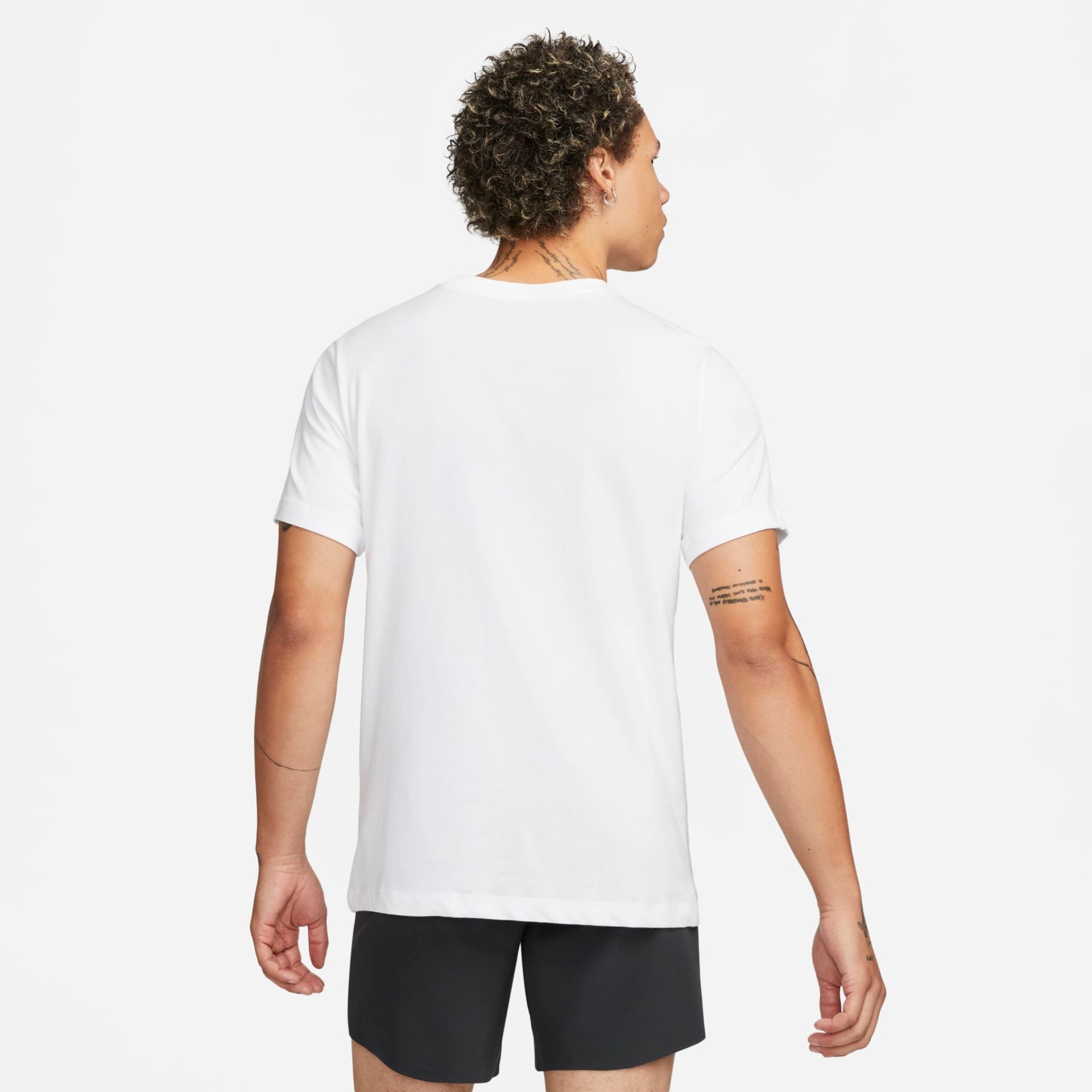 Camiseta Nike Court Dri-FIT Masculina - Foto 2