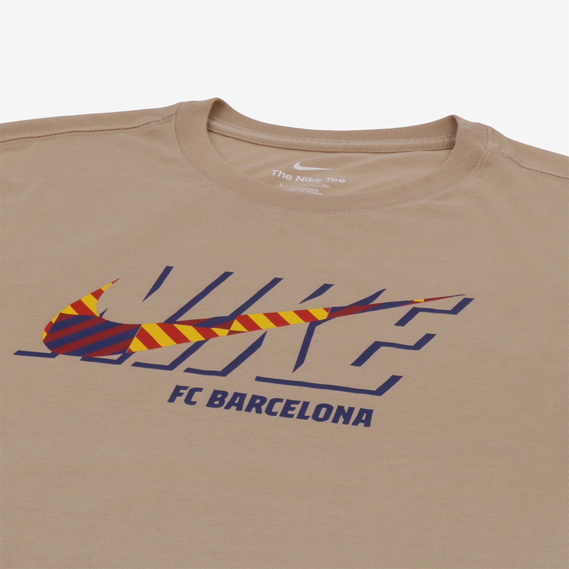 Camiseta Nike Barcelona Swoosh Masculina - Foto 3