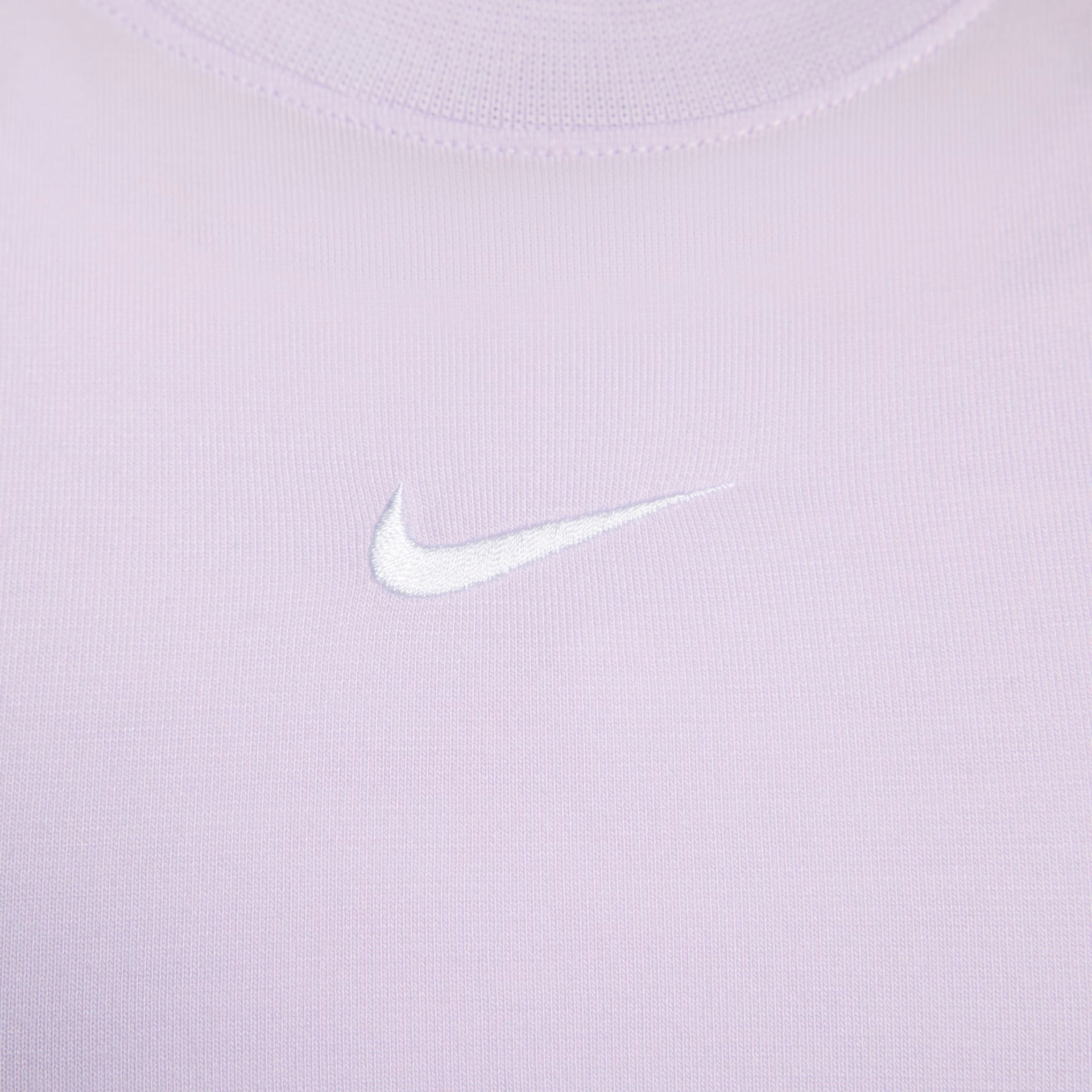 Camiseta Nike Sportswear Essential Feminina - Foto 4