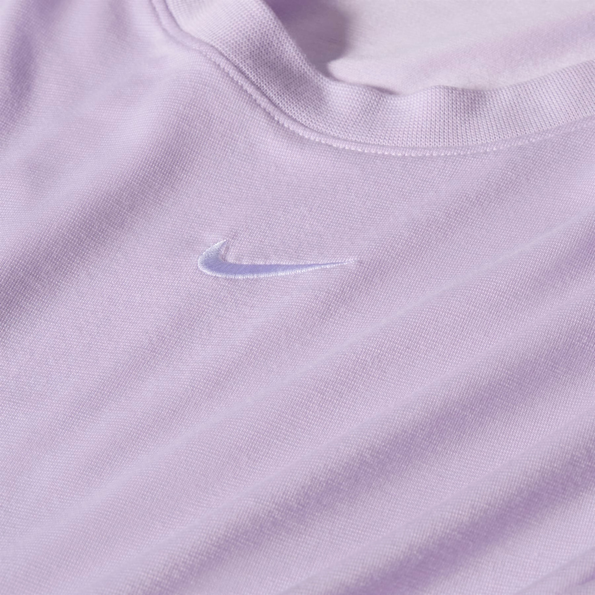 Camiseta Nike Sportswear Essential Feminina - Foto 6