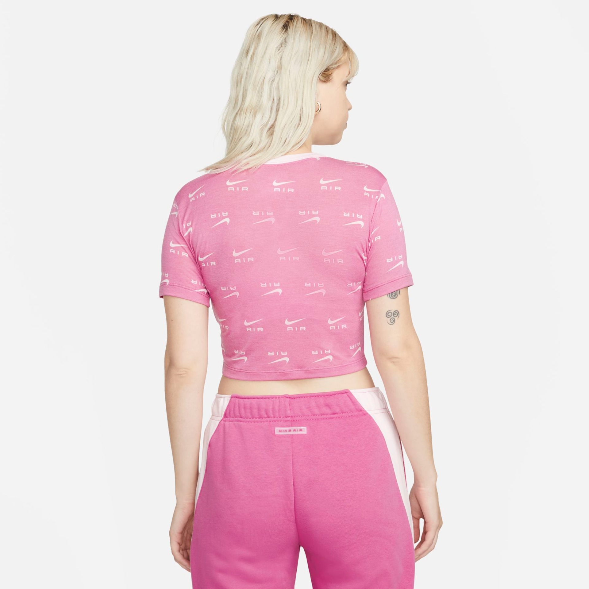 Camiseta Nike Sportswear Air Slim Feminina - Foto 2
