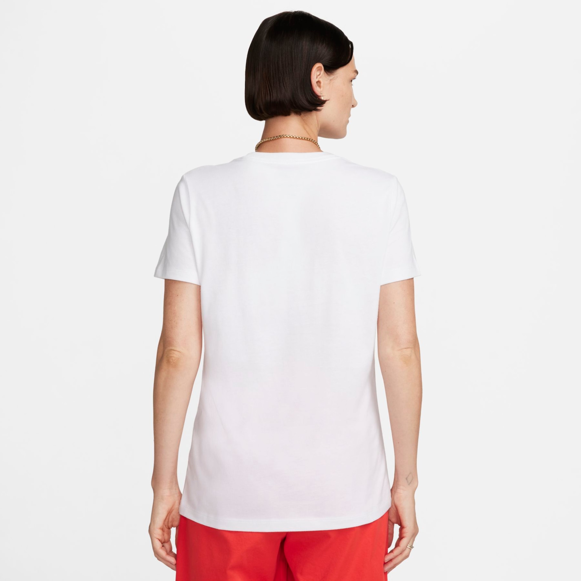 Camiseta Nike Sportswear Feminina - Foto 2