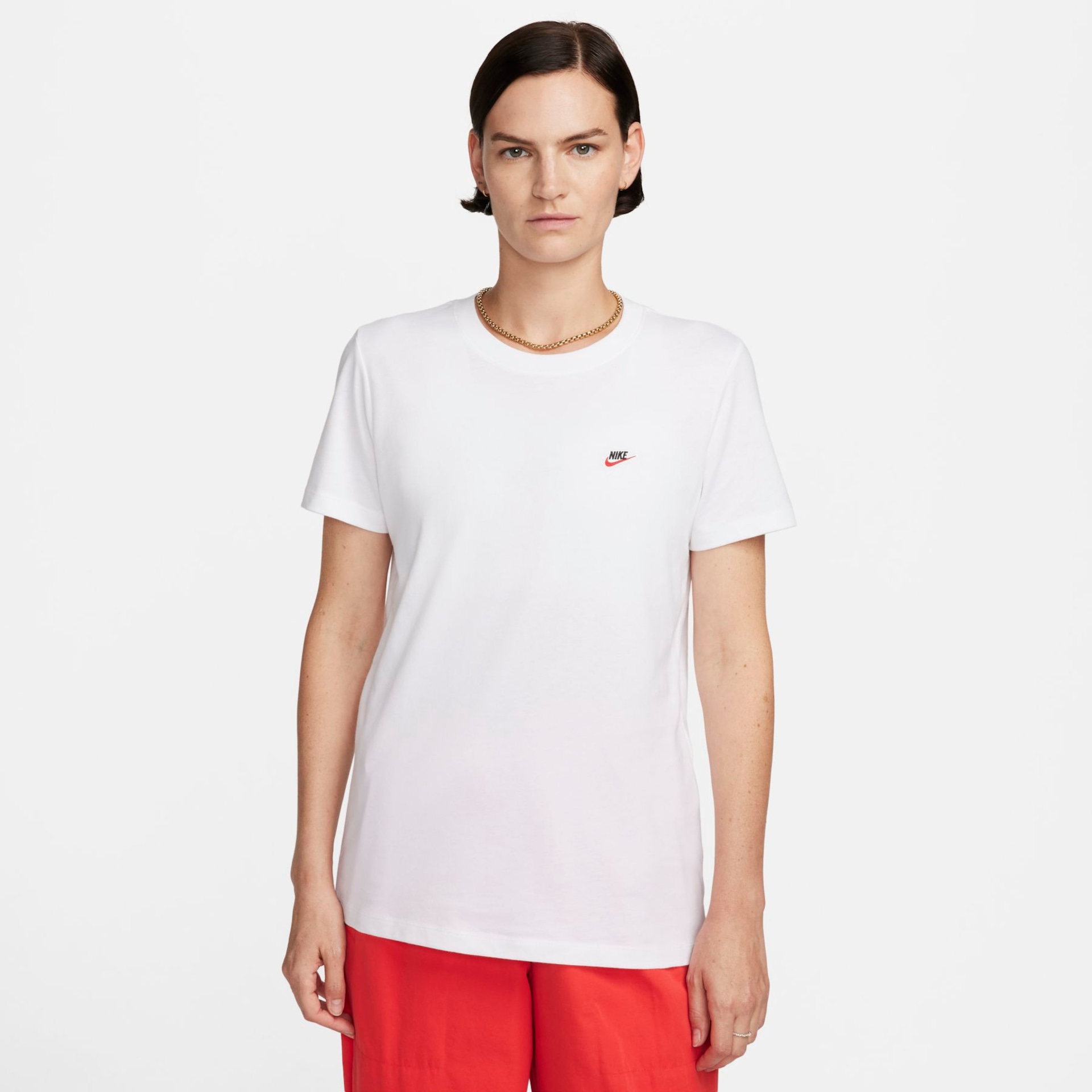 Camiseta Nike Sportswear Feminina - Foto 1