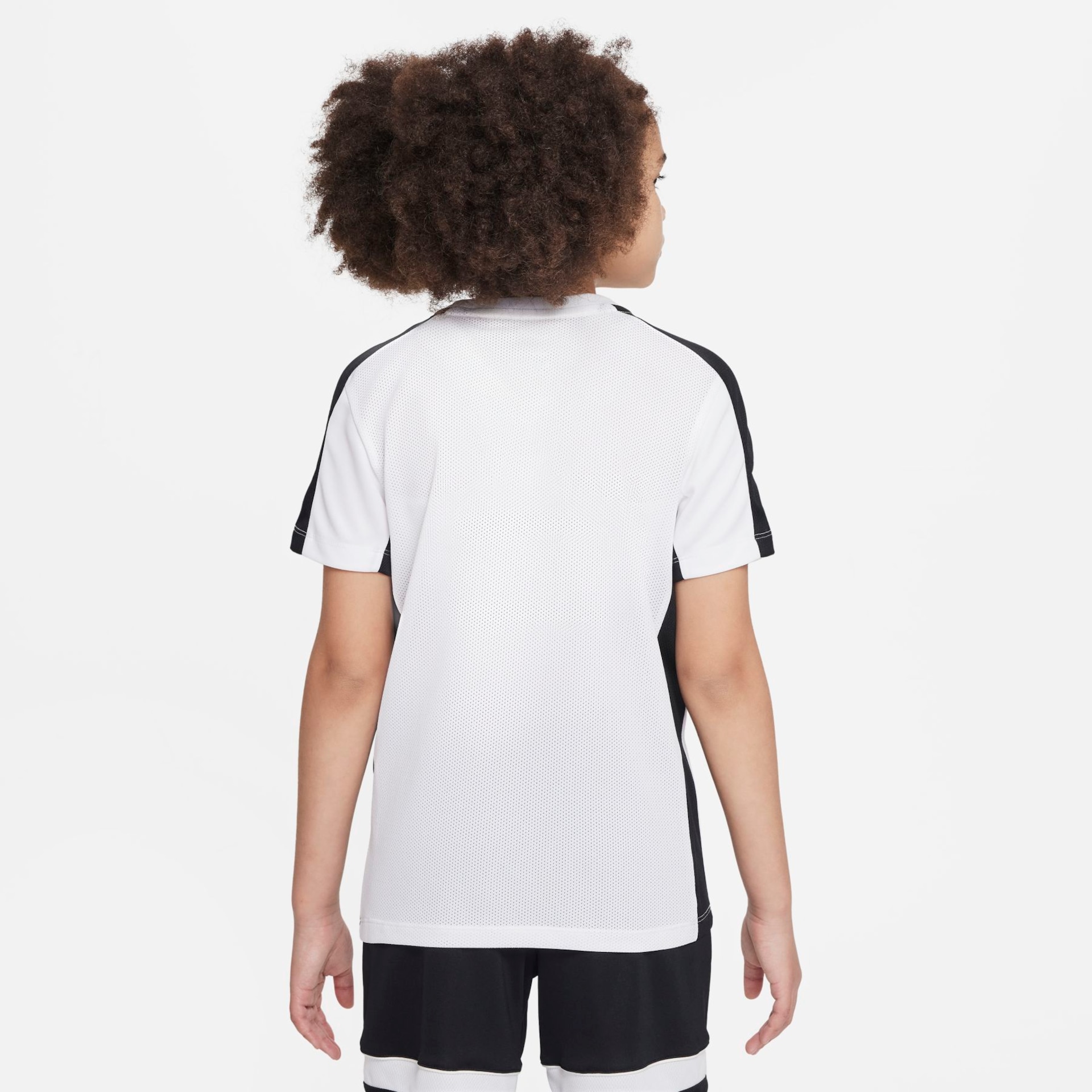 Camiseta Nike Dri-FIT Academy Infantil - Foto 2