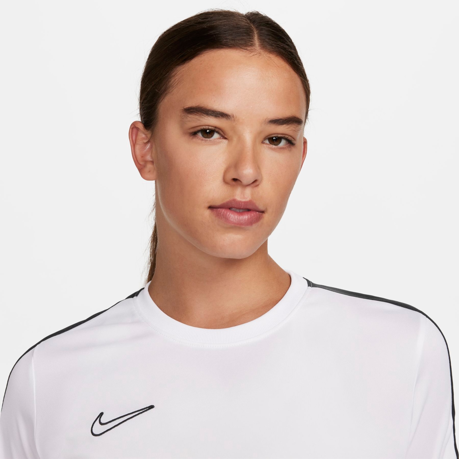 Camiseta Nike Dri-FIT Academy 23 Feminina - Foto 3