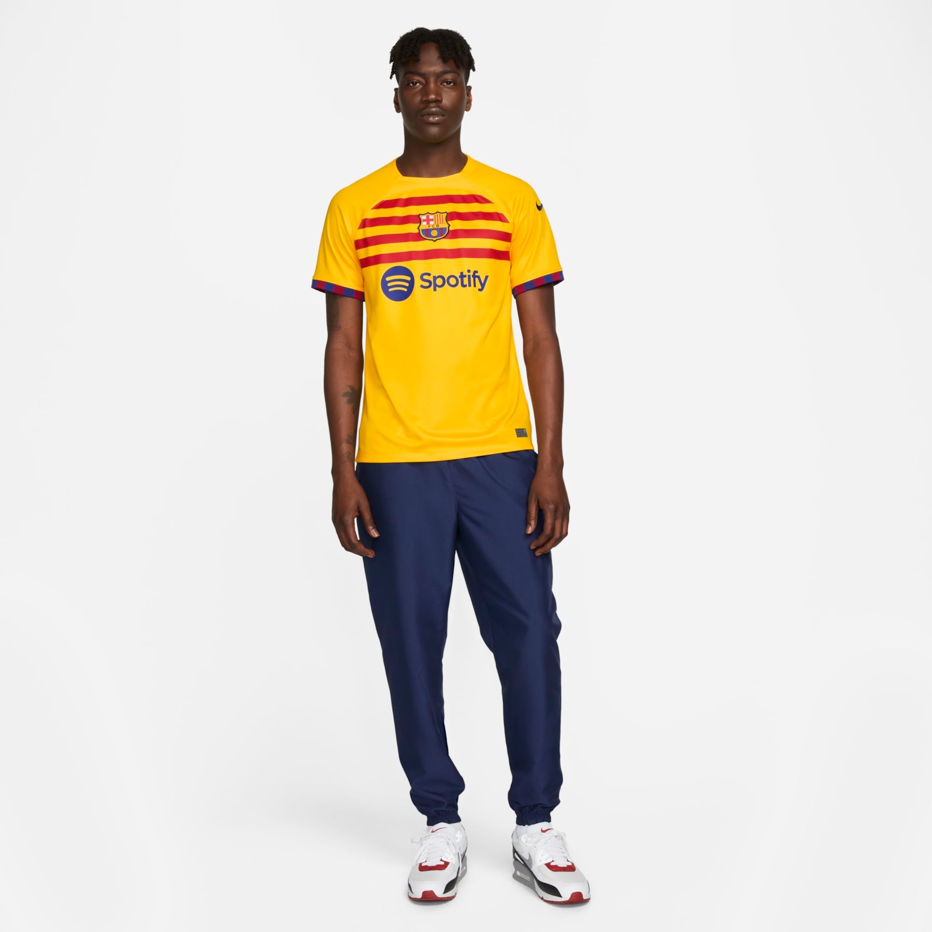 Camisa Nike Barcelona IV 2023/24 Torcedor Pro Masculina - Foto 8