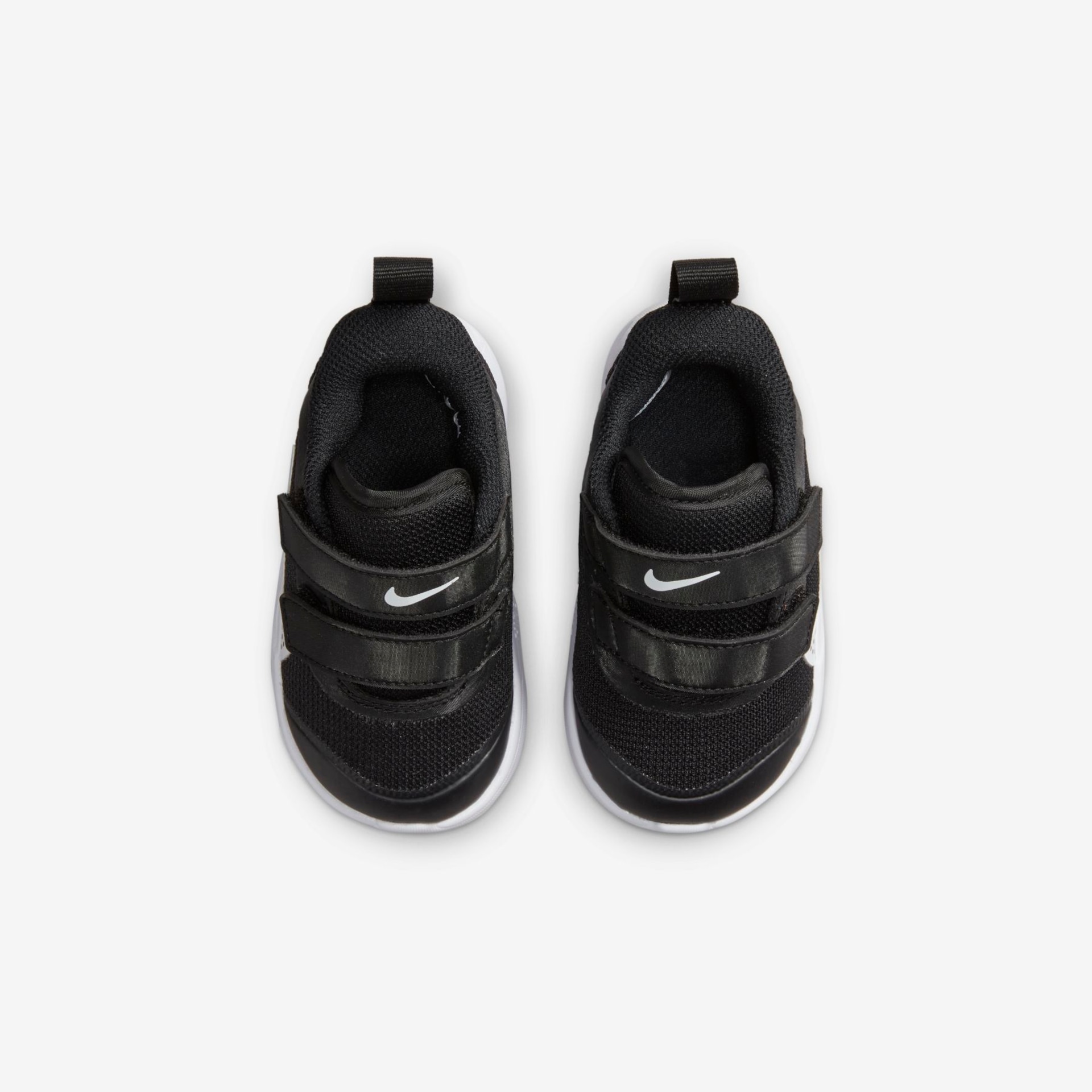 Tênis Nike Omni Multi-Court Infantil - Foto 4