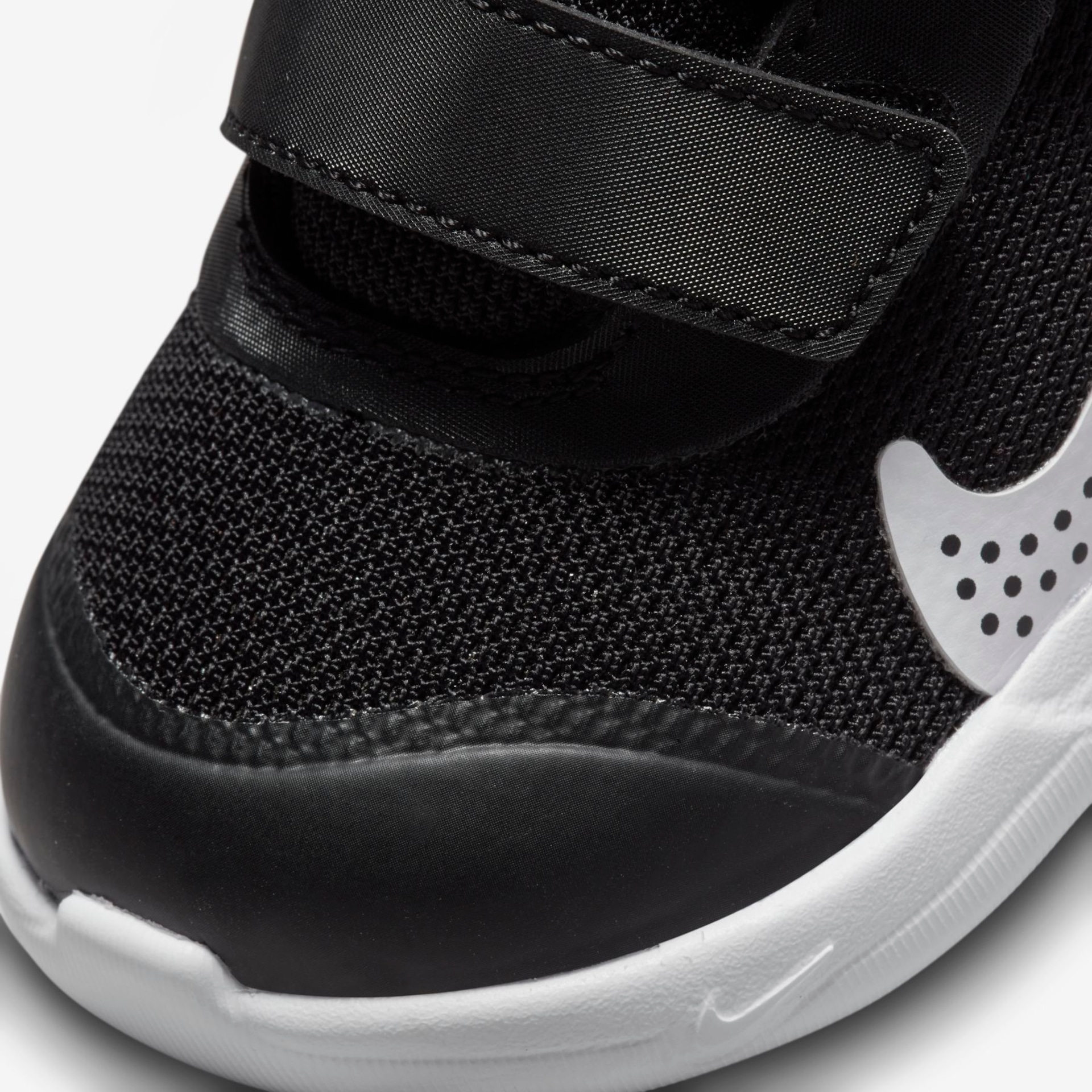 Tênis Nike Omni Multi-Court Infantil - Foto 7