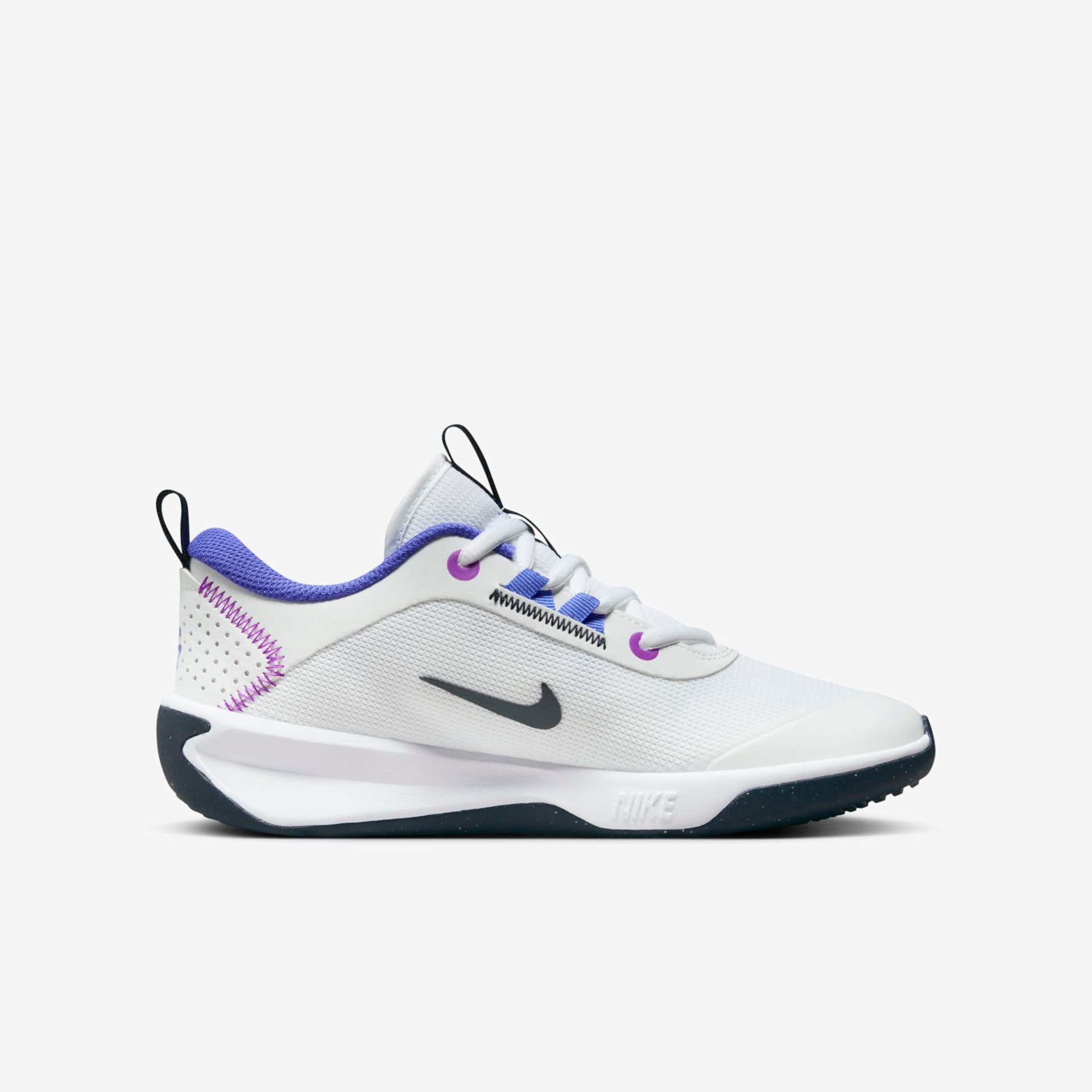 Tênis Nike Omni Multi-Court Infantil - Foto 3