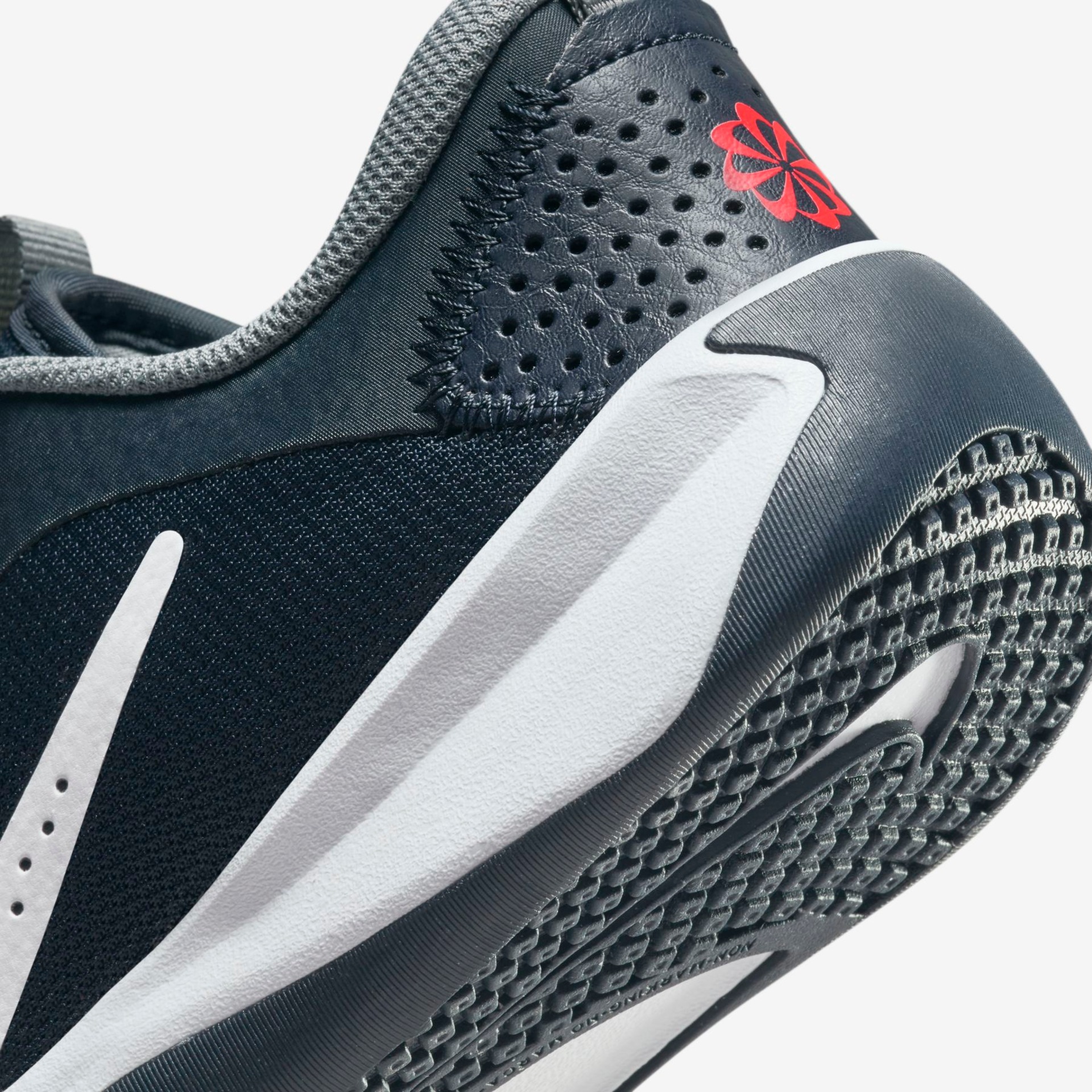 Tênis Nike Omni Multi-Court Infantil - Foto 8