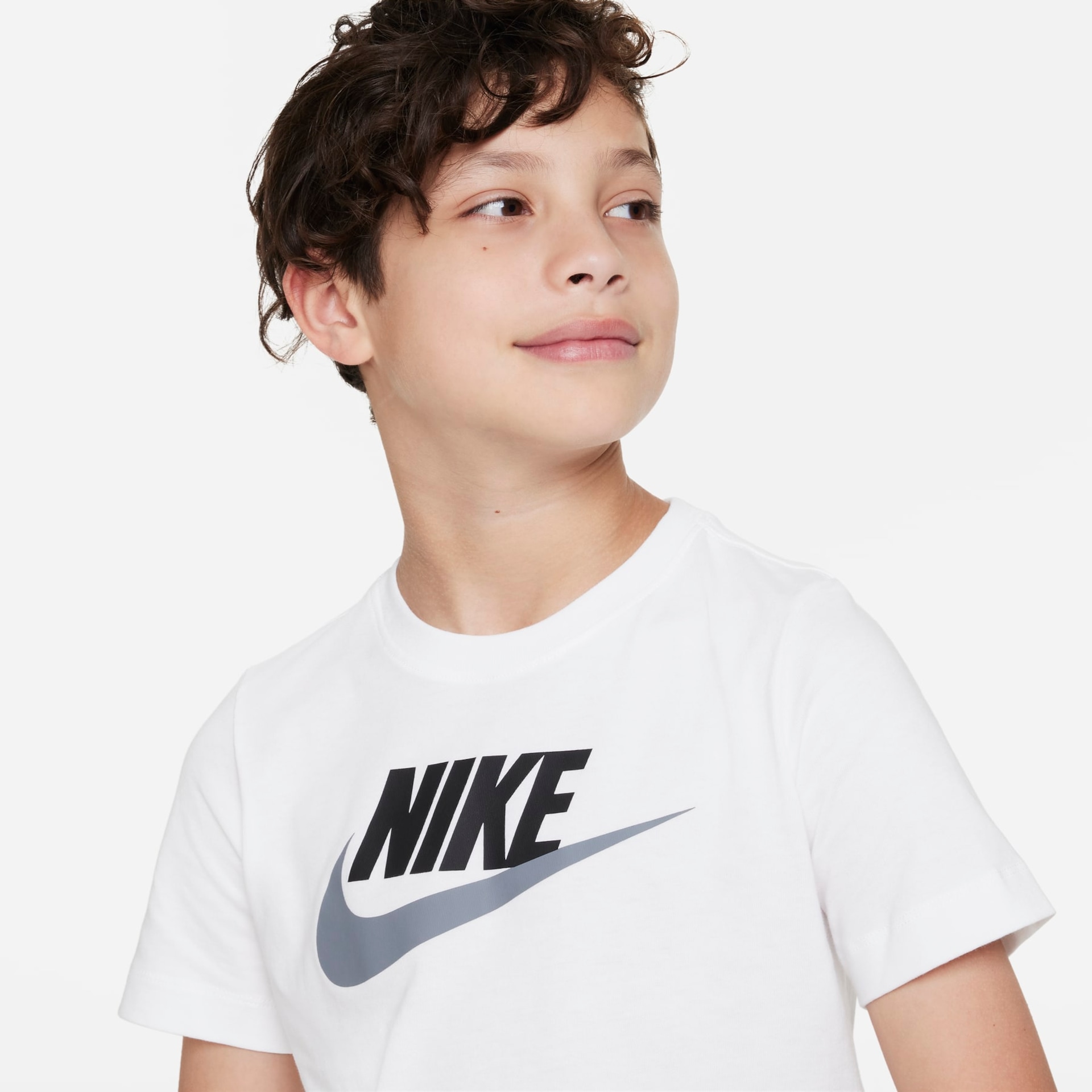 Camiseta Nike Sportswear Infantil - Foto 3