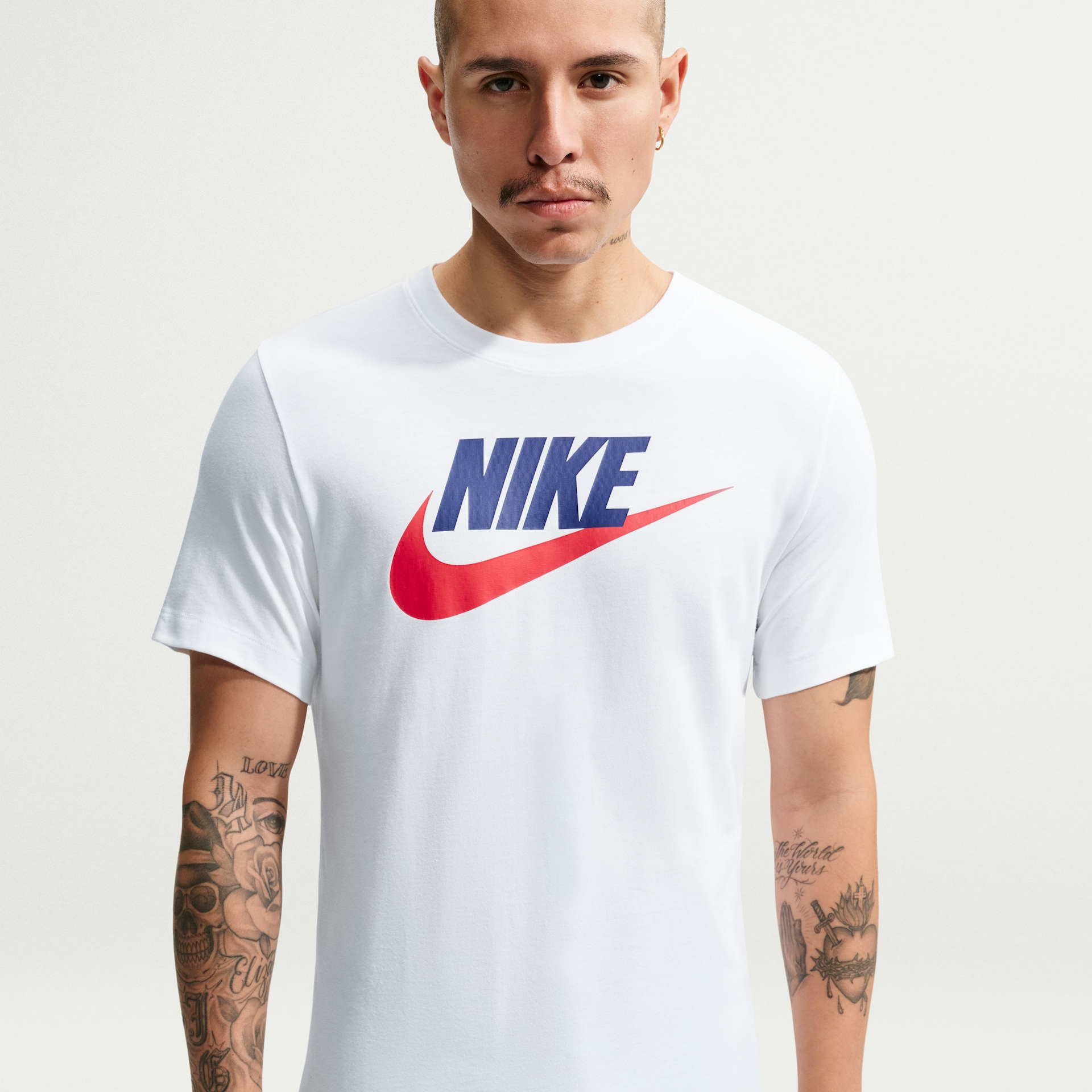 Camiseta Nike Standard Issue Masculina - Foto 1