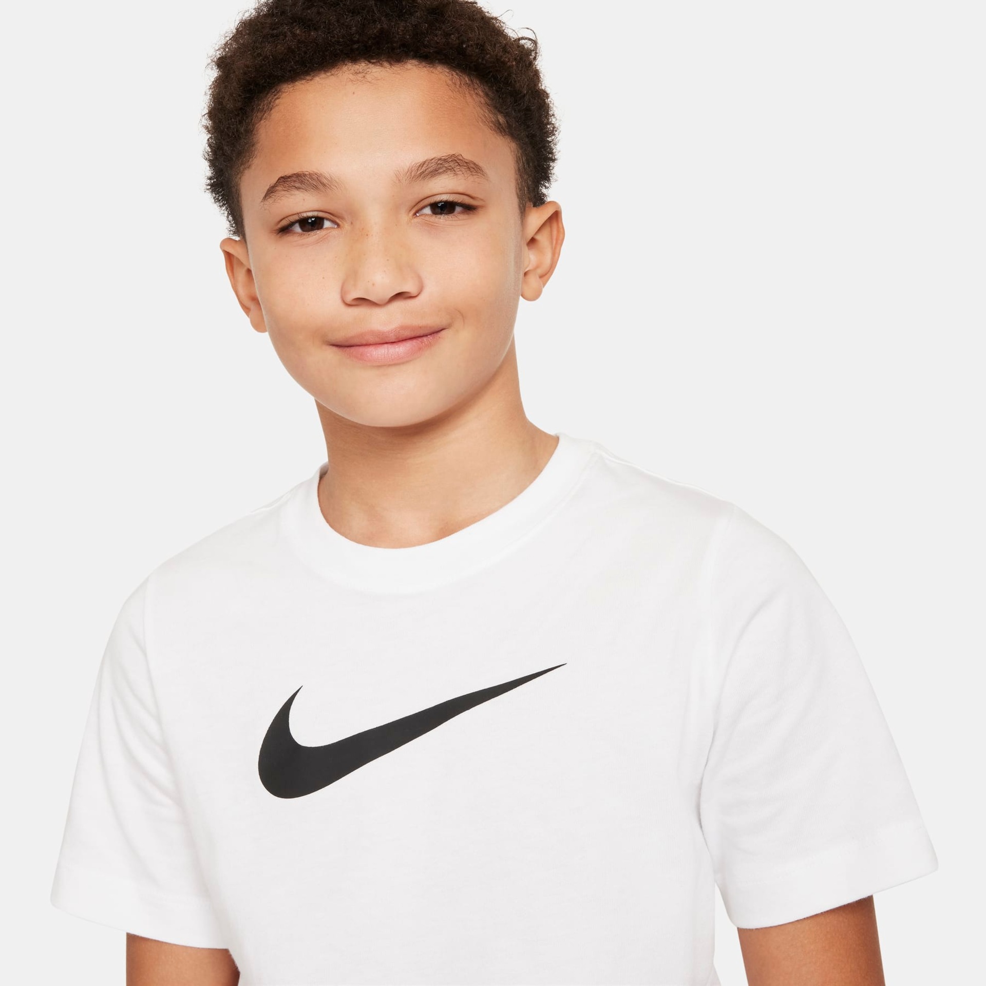 Camiseta Nike Sportswear Infantil - Foto 3