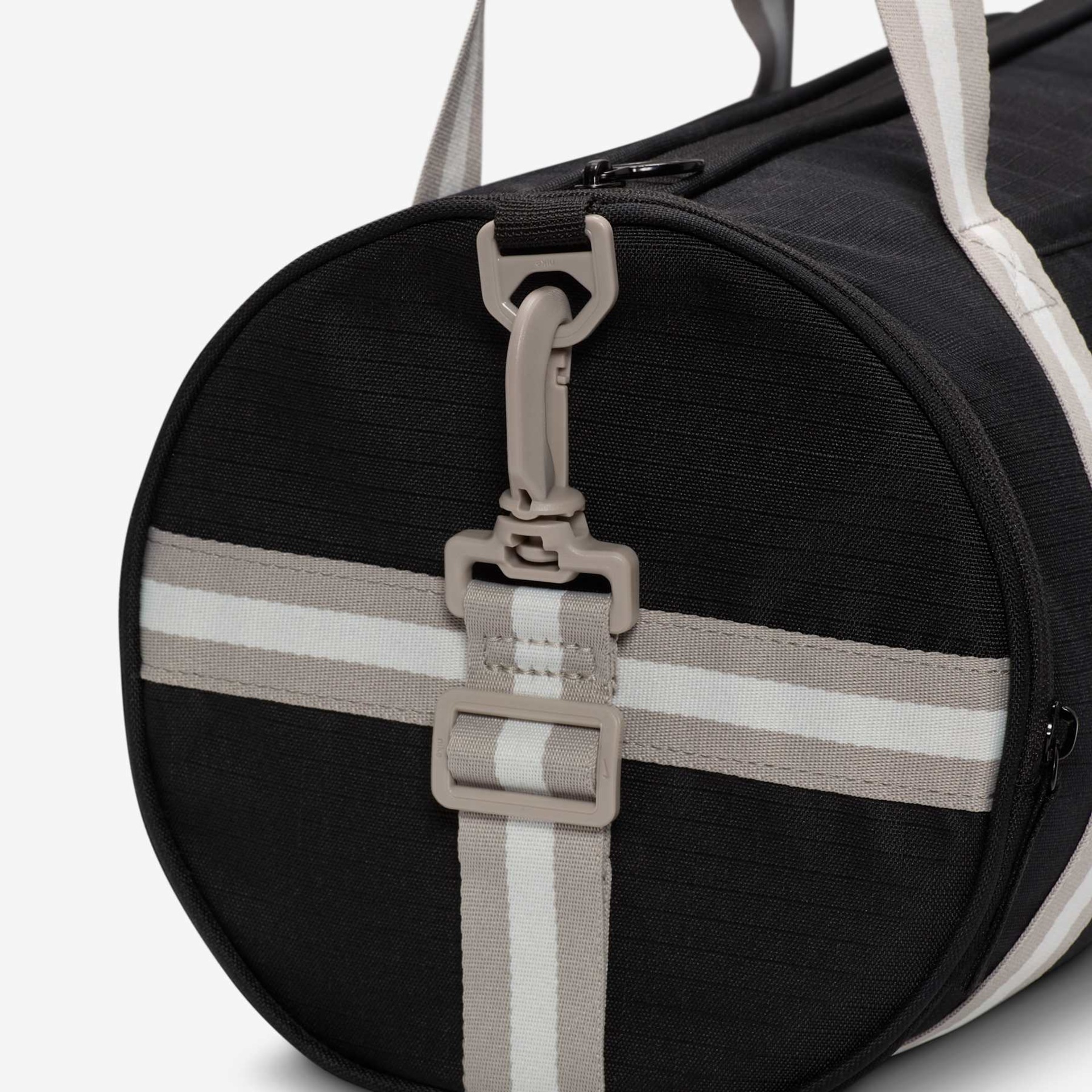 Bolsa Nike Heritage Unissex - Foto 8