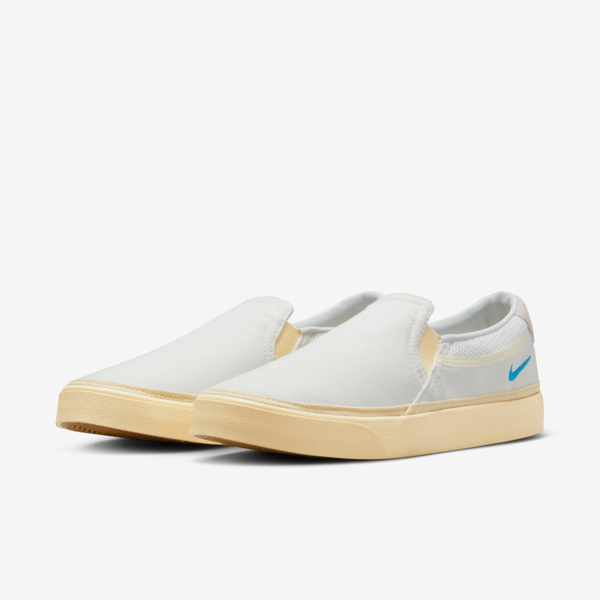 Tênis Nike Slip-On Court Legacy Feminino - Foto 5