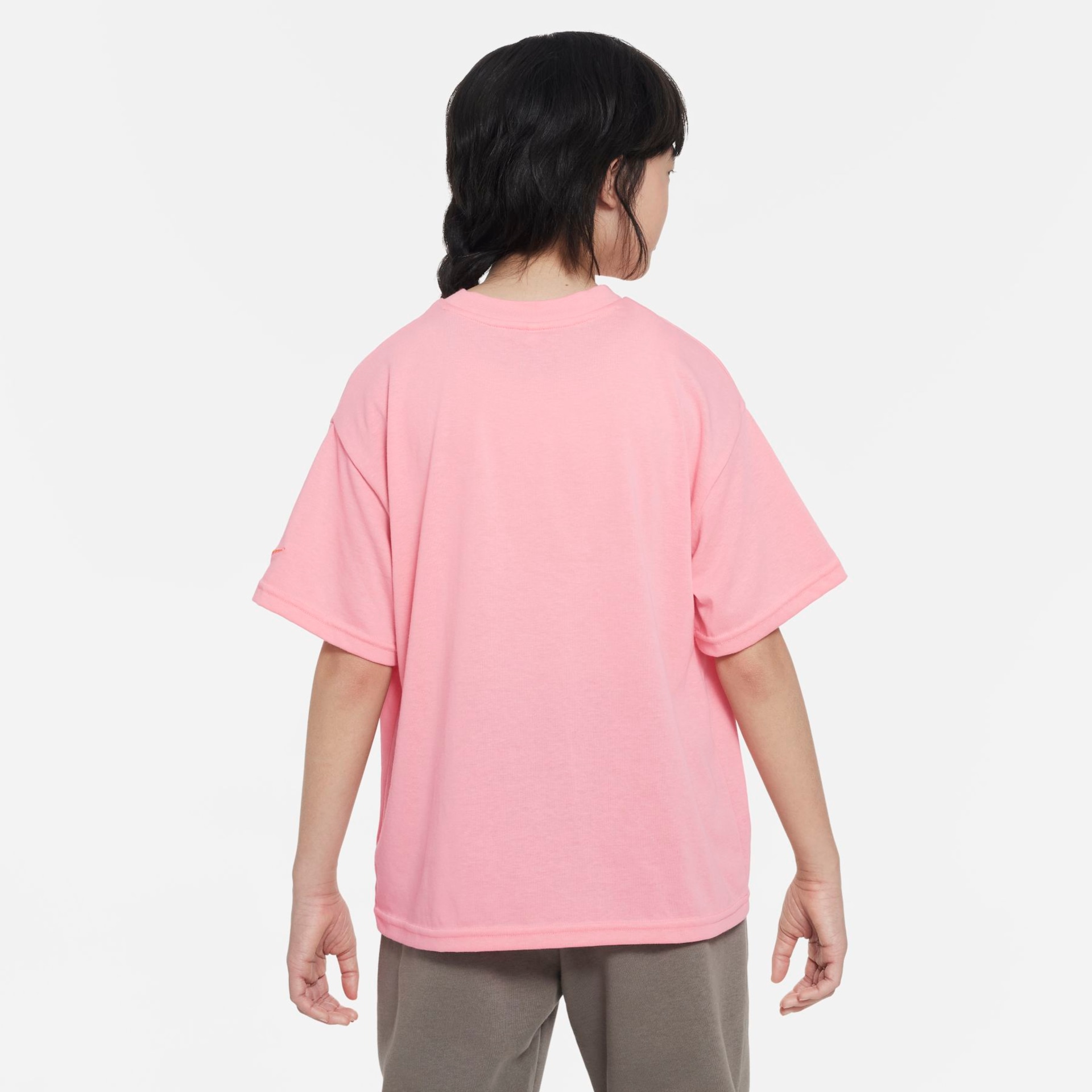 Camiseta Nike Outdoor Play Infantil - Foto 2