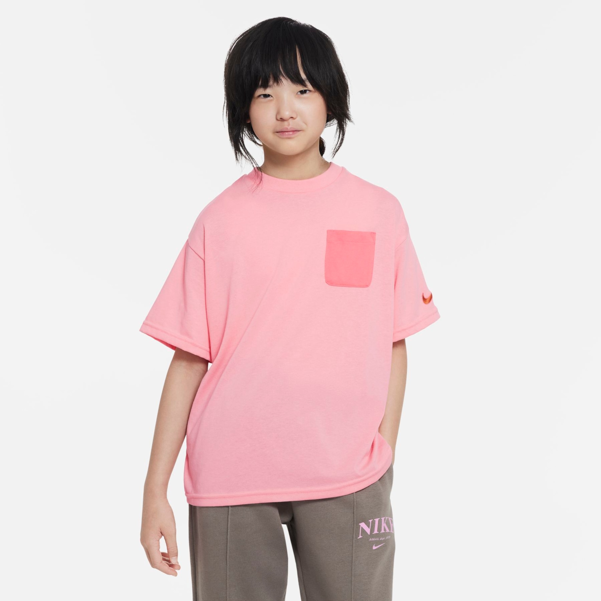 Camiseta Nike Outdoor Play Infantil - Foto 1