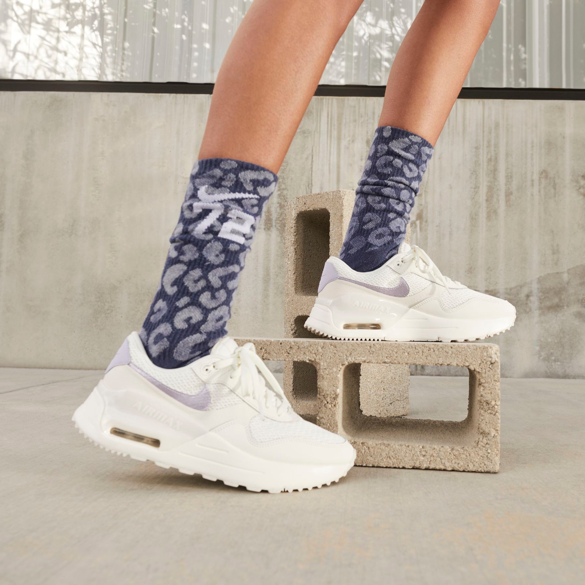 Tênis Nike Air Max SYSTM Feminino - Foto 10