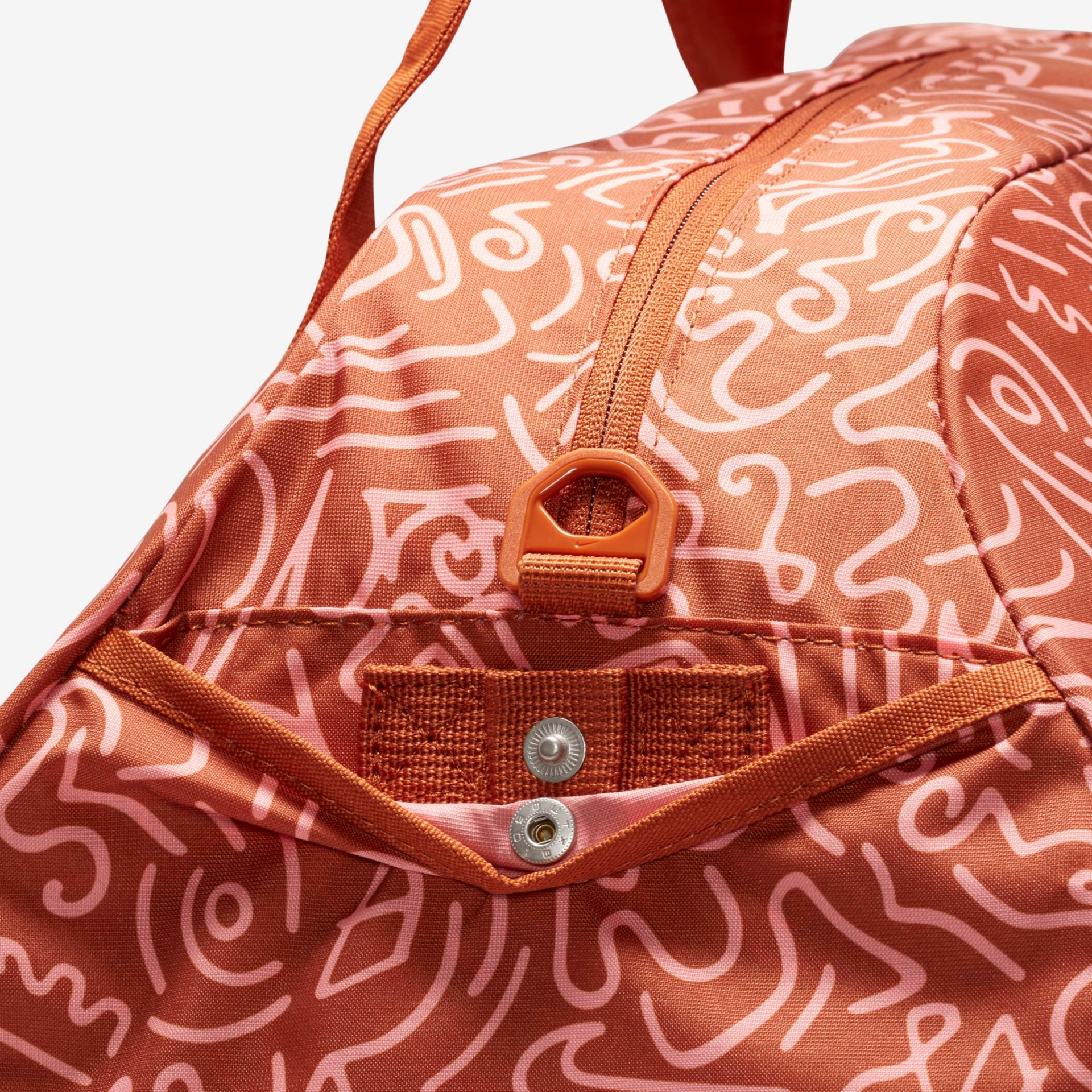 Bolsa Nike Gym Club Feminina - Foto 9