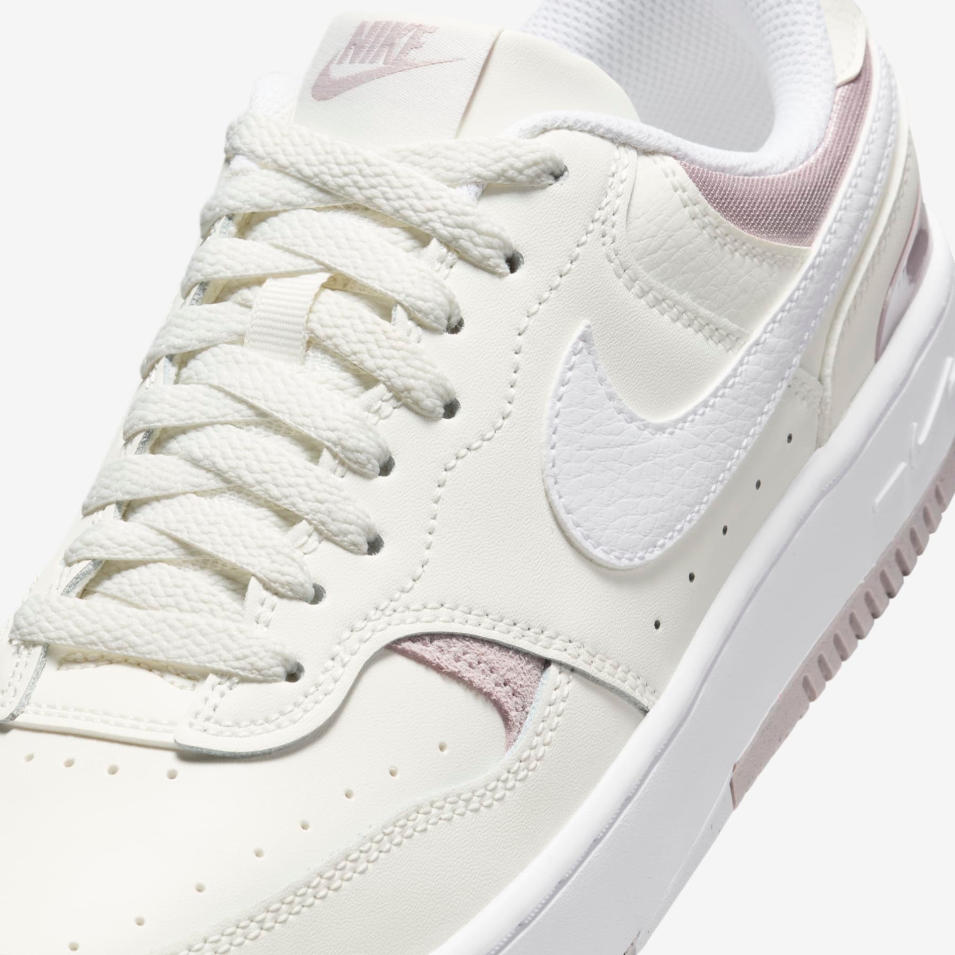 Tênis Nike Gamma Force Feminino - Foto 7