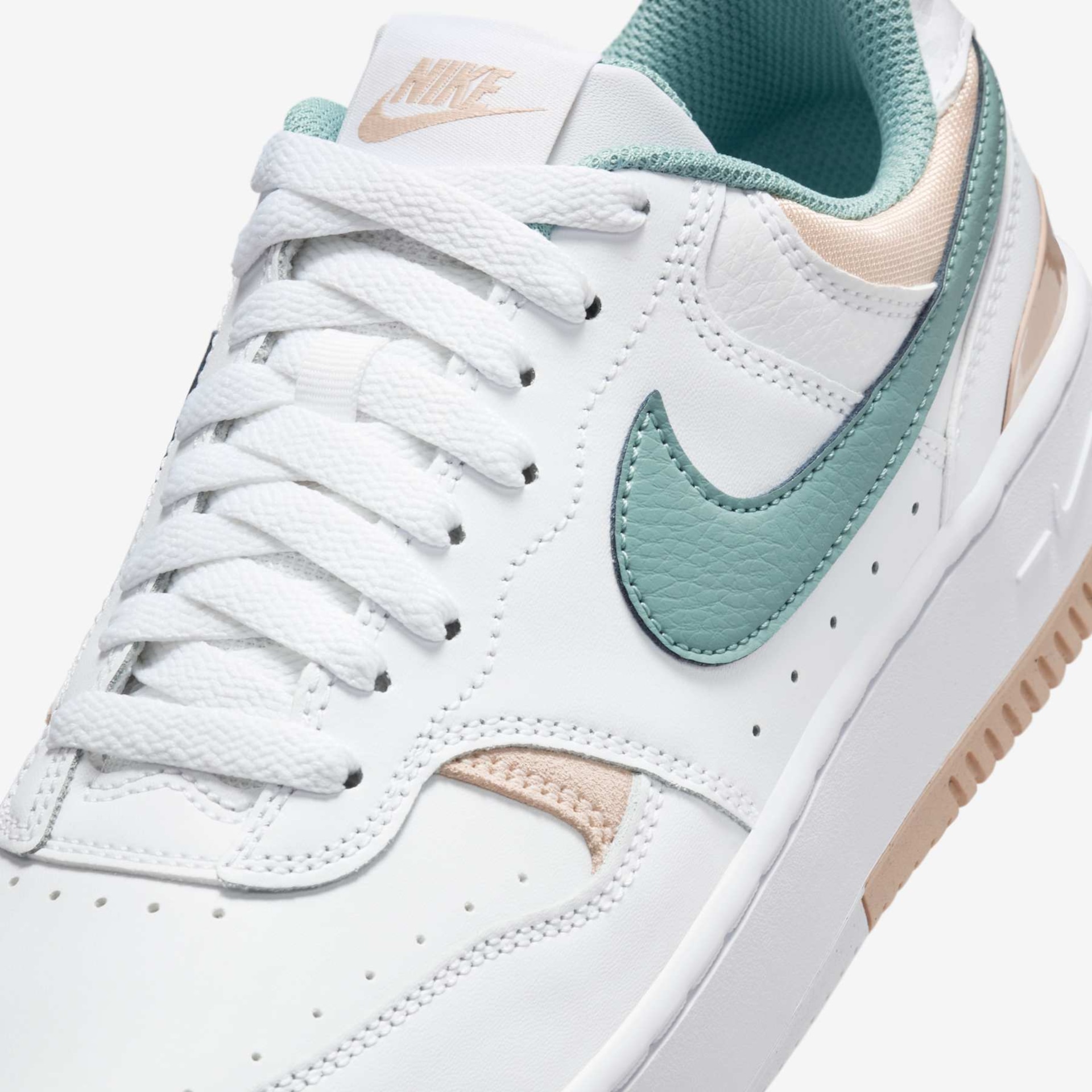 Tênis Nike Gamma Force Feminino - Foto 7