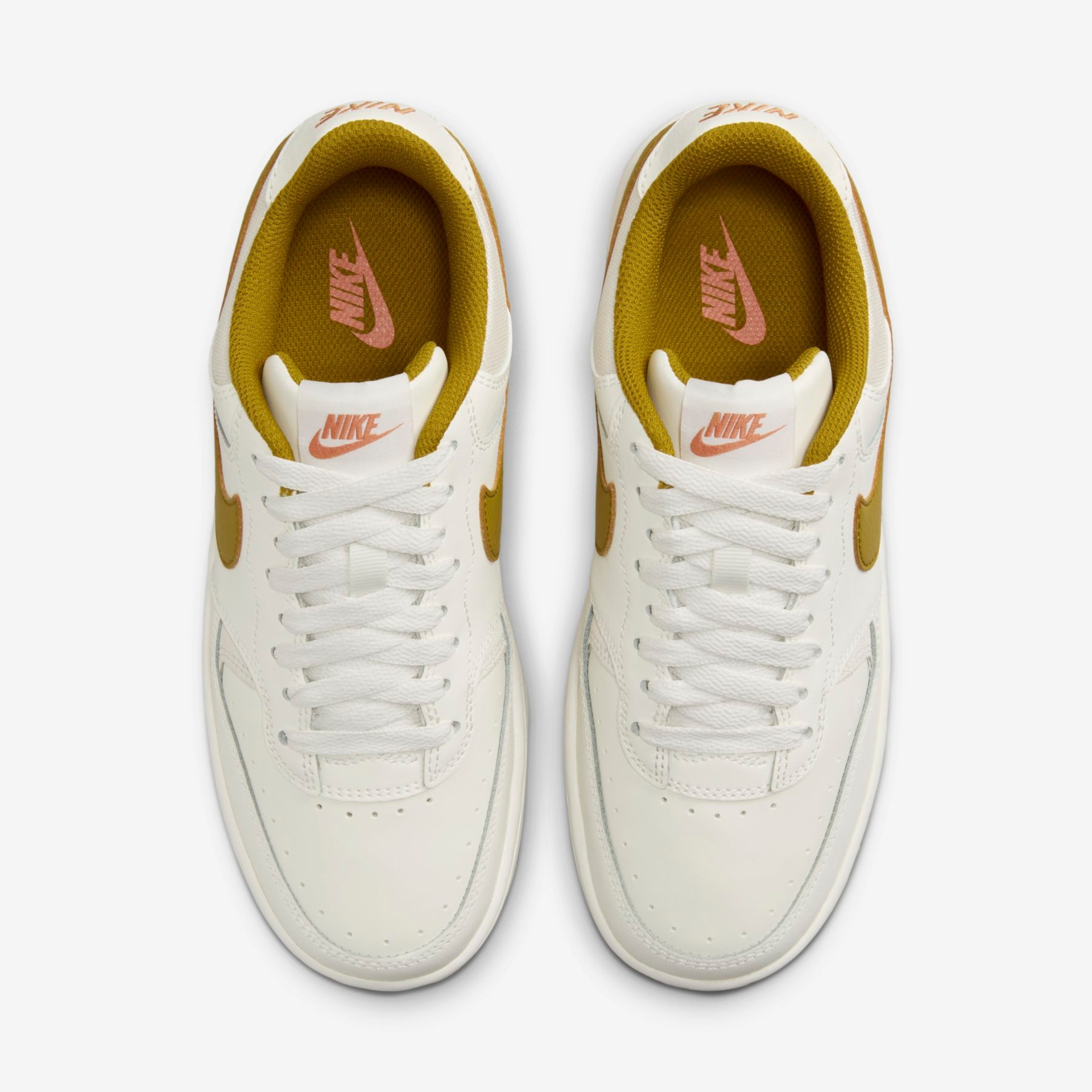 Tênis Nike Gamma Force Feminino - Foto 4