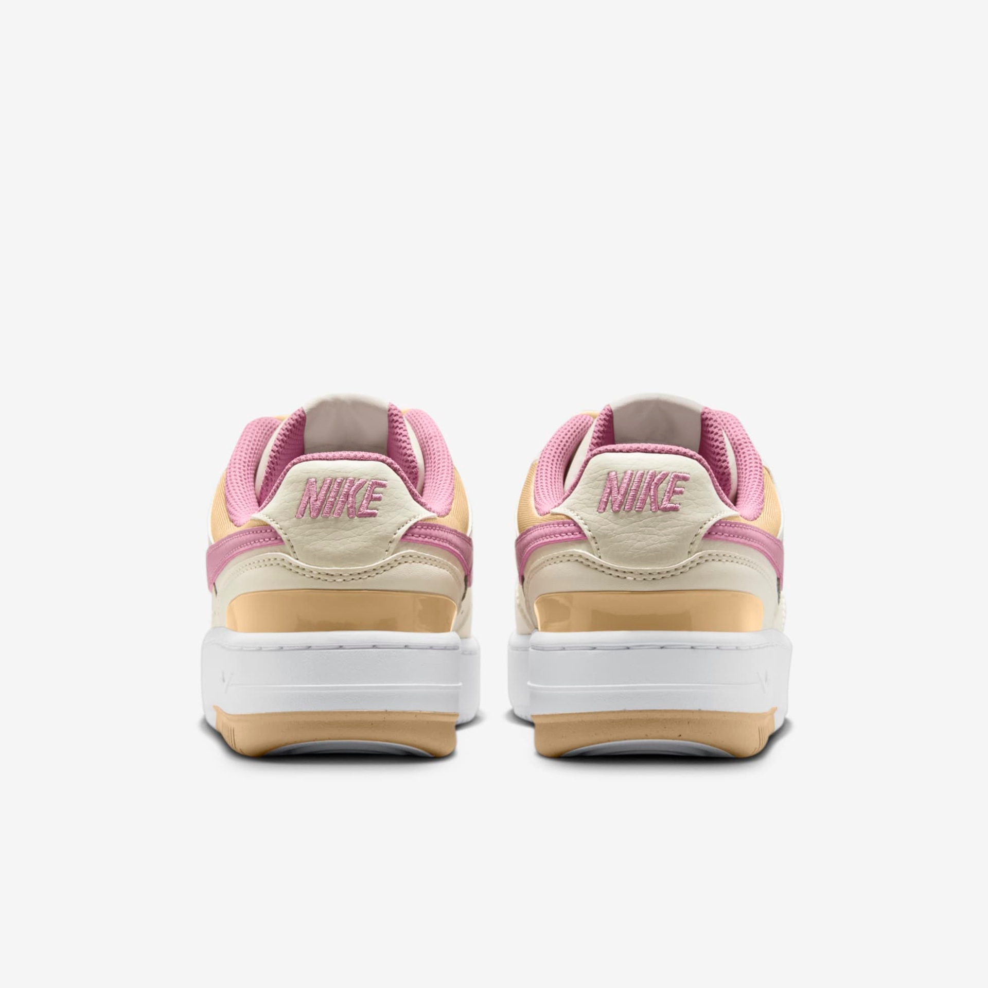 Tênis Nike Gamma Force Feminino - Foto 6