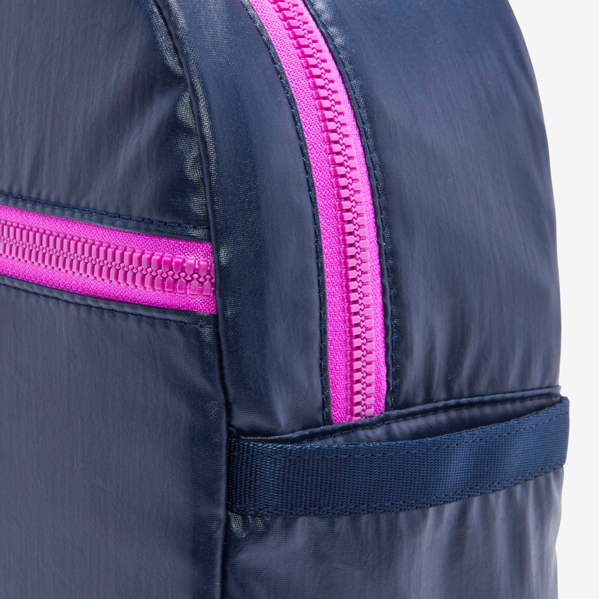 Mochila Nike Sportswear Futura 365 Feminina - Foto 7