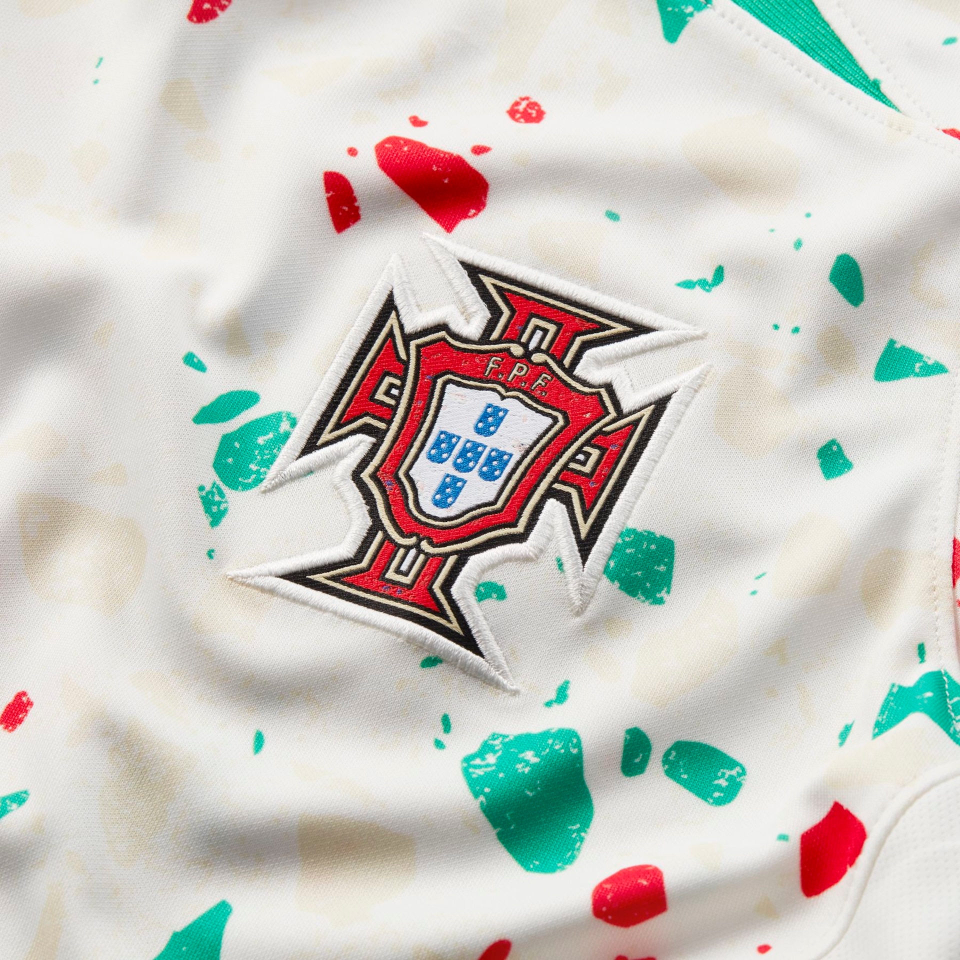 Camisa Nike Portugal II 2023/24 Torcedora Pro Feminina - Foto 9