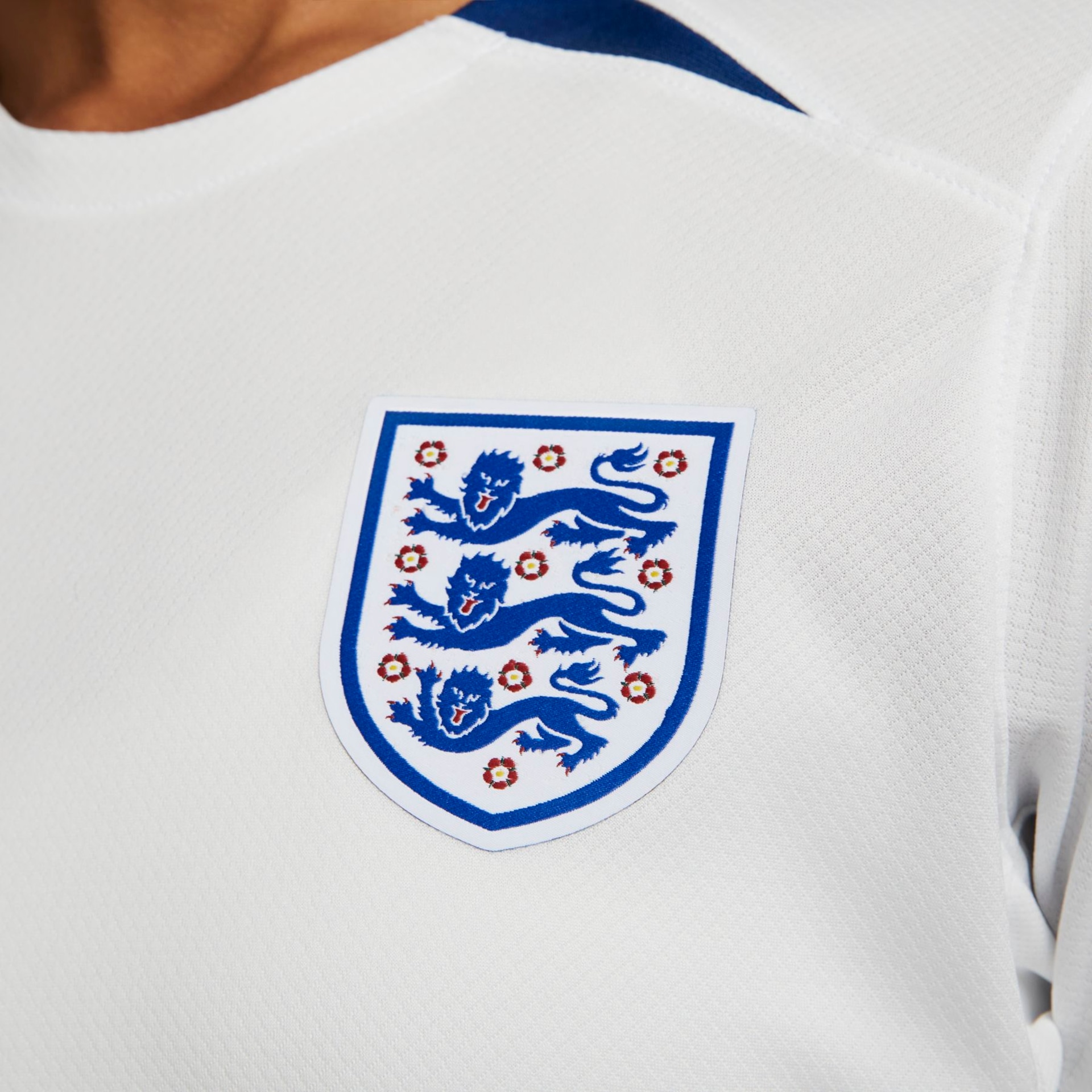 Camiseta Nike Inglaterra I 2023/24 Torcedora Pro Feminina - Foto 5