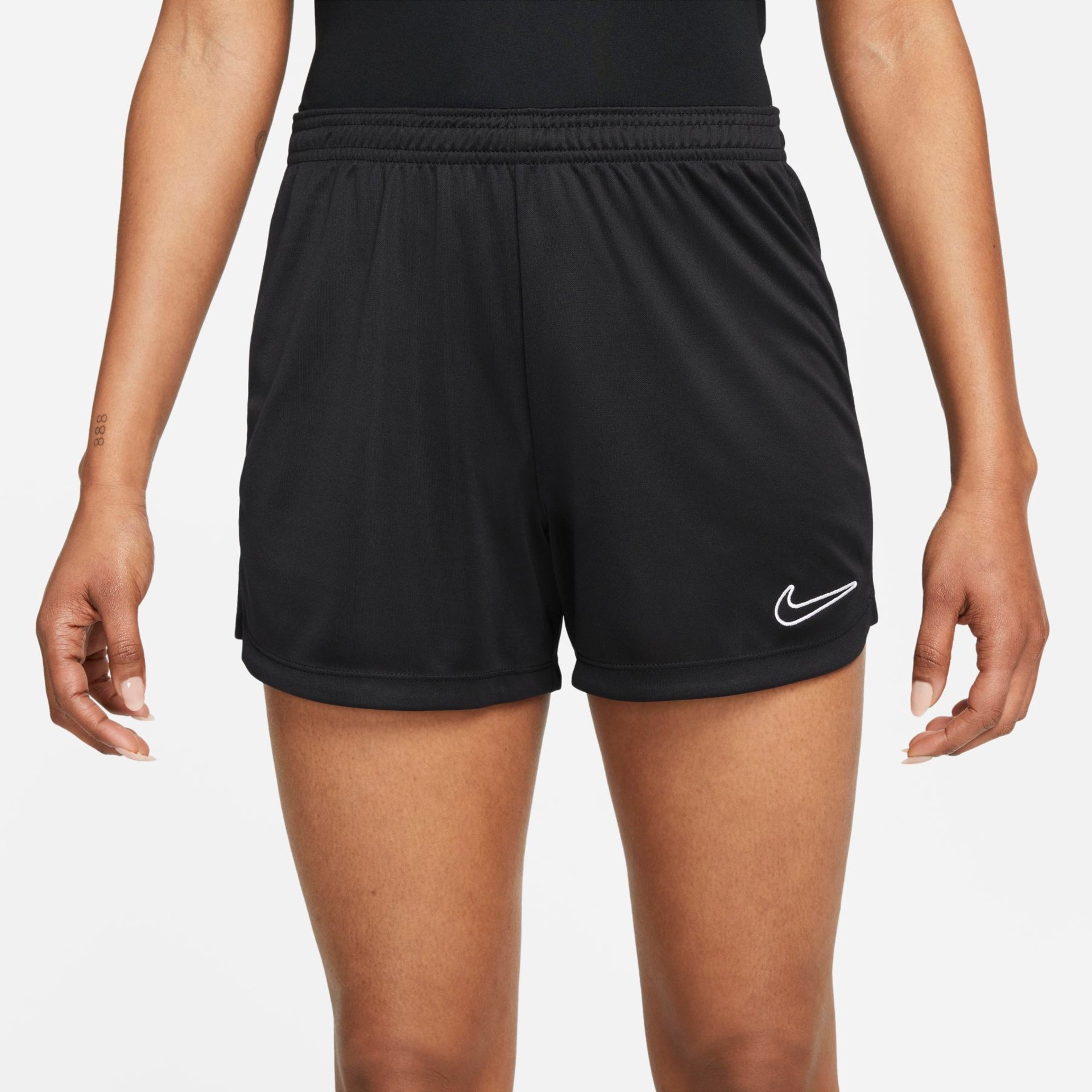Shorts Nike Dri-FIT Academy Feminino - Foto 2