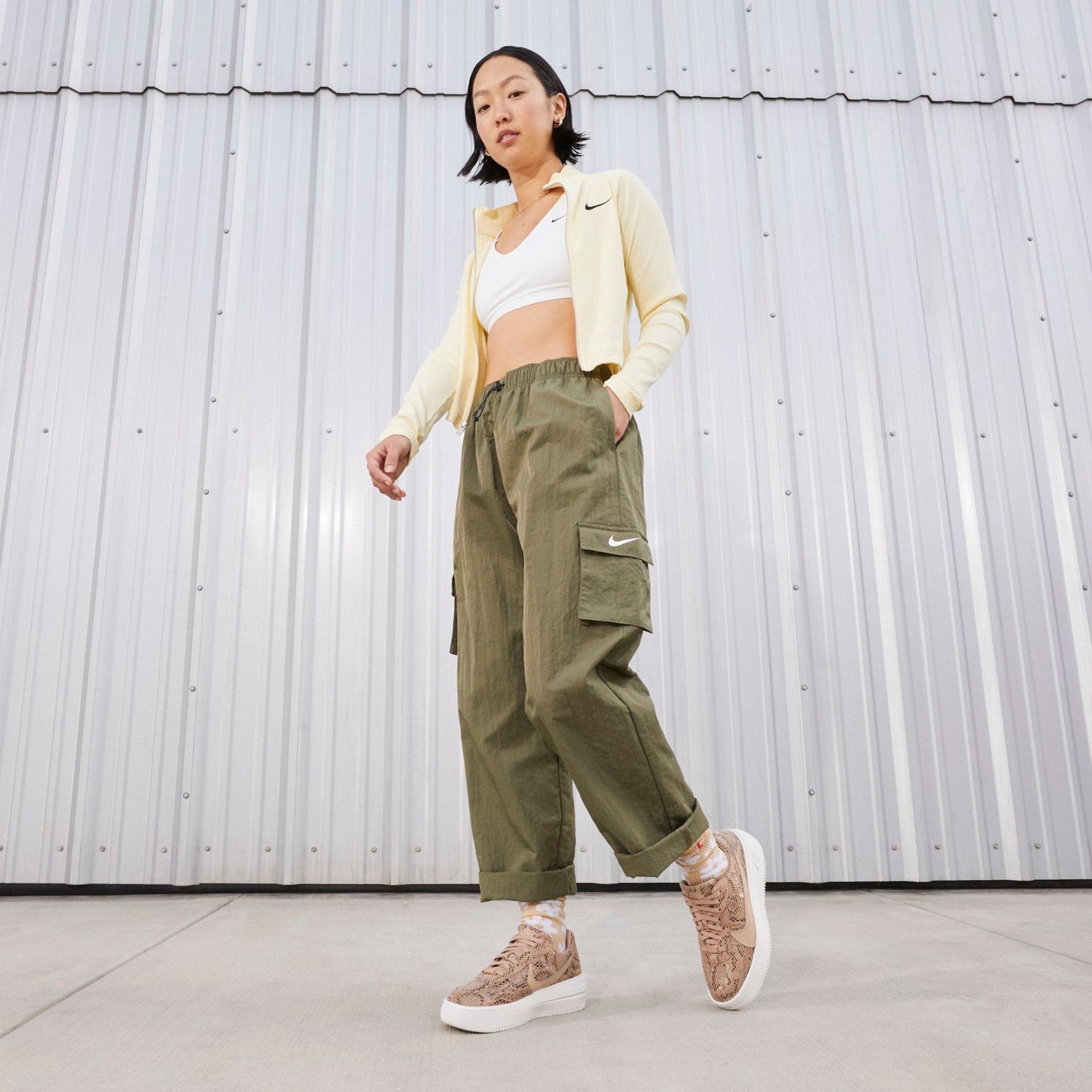 Tênis Nike Air Force 1 Feminino - Foto 2