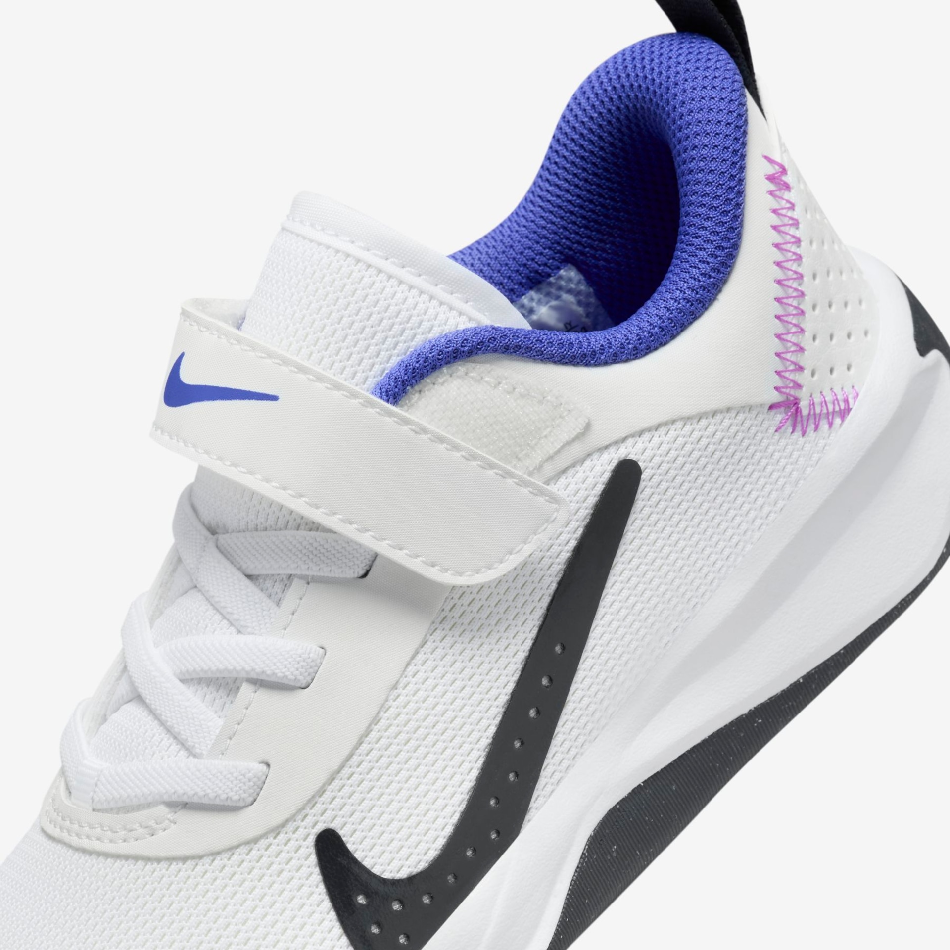 Tênis Nike Omni Multi-Court Infantil - Foto 9