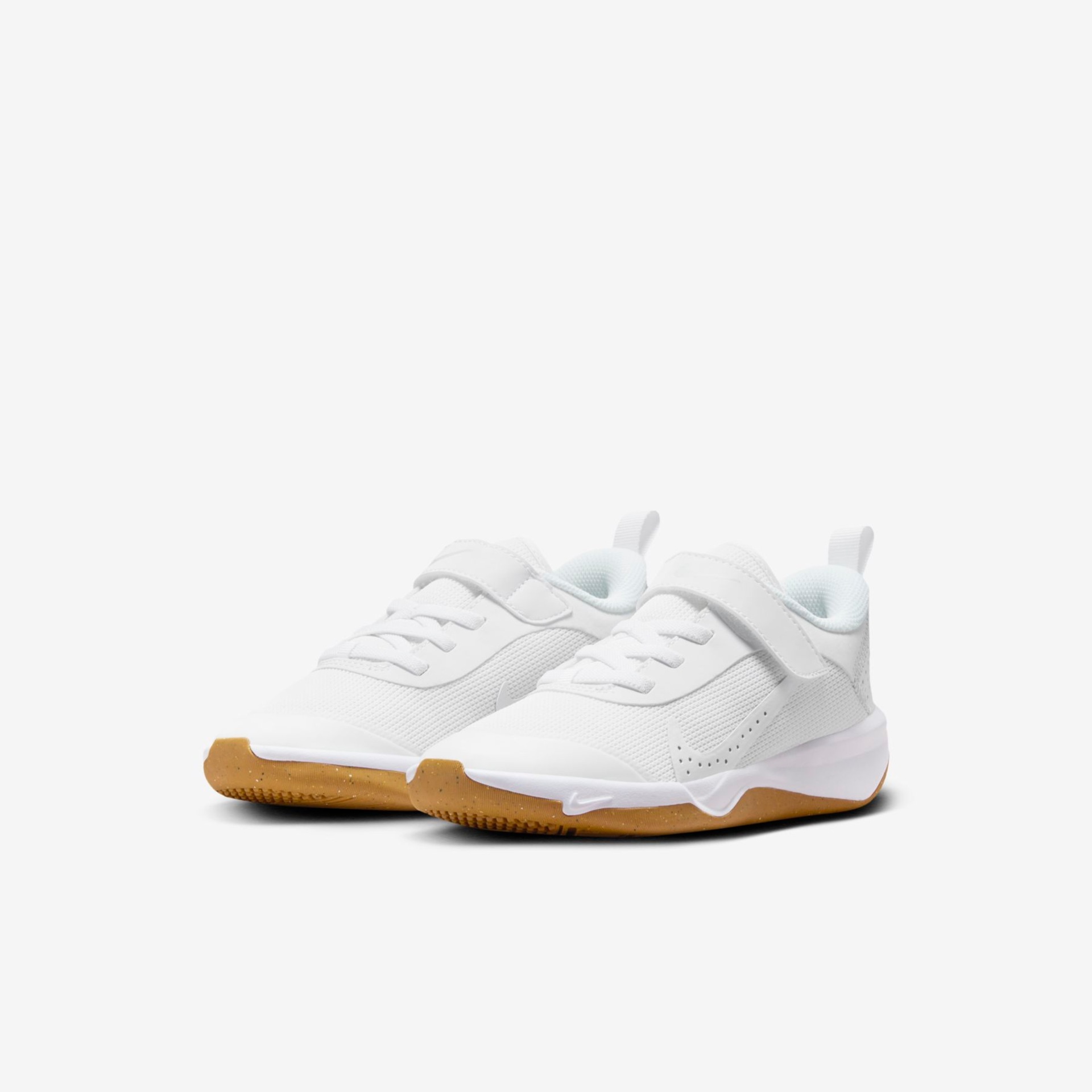 Tênis Nike Omni Multi-Court Infantil - Foto 5