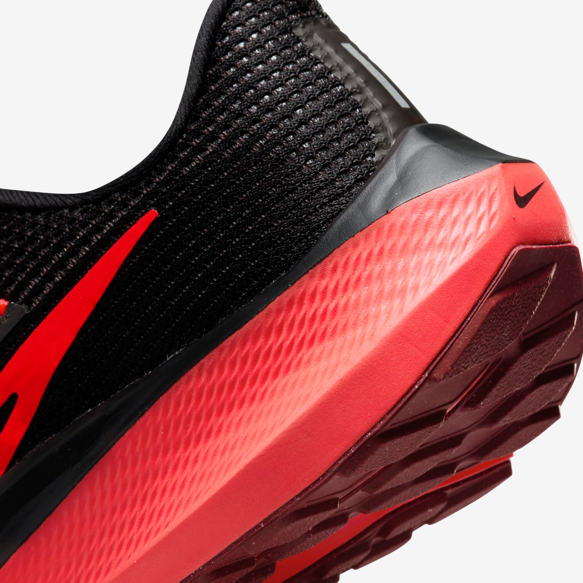 Tênis Nike Pegasus 40 Feminino - Foto 7