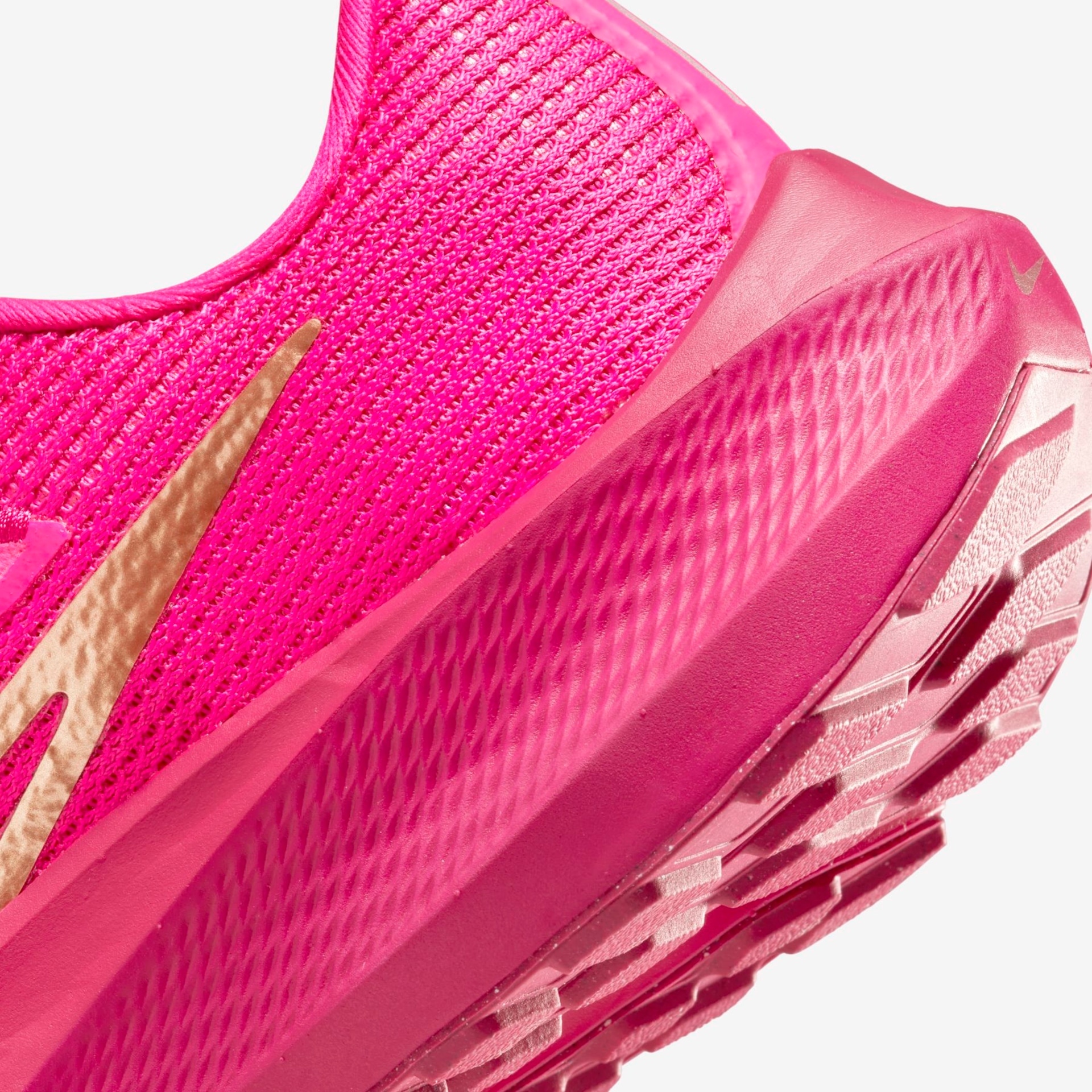 Tênis Nike Pegasus 40 Feminino - Foto 8