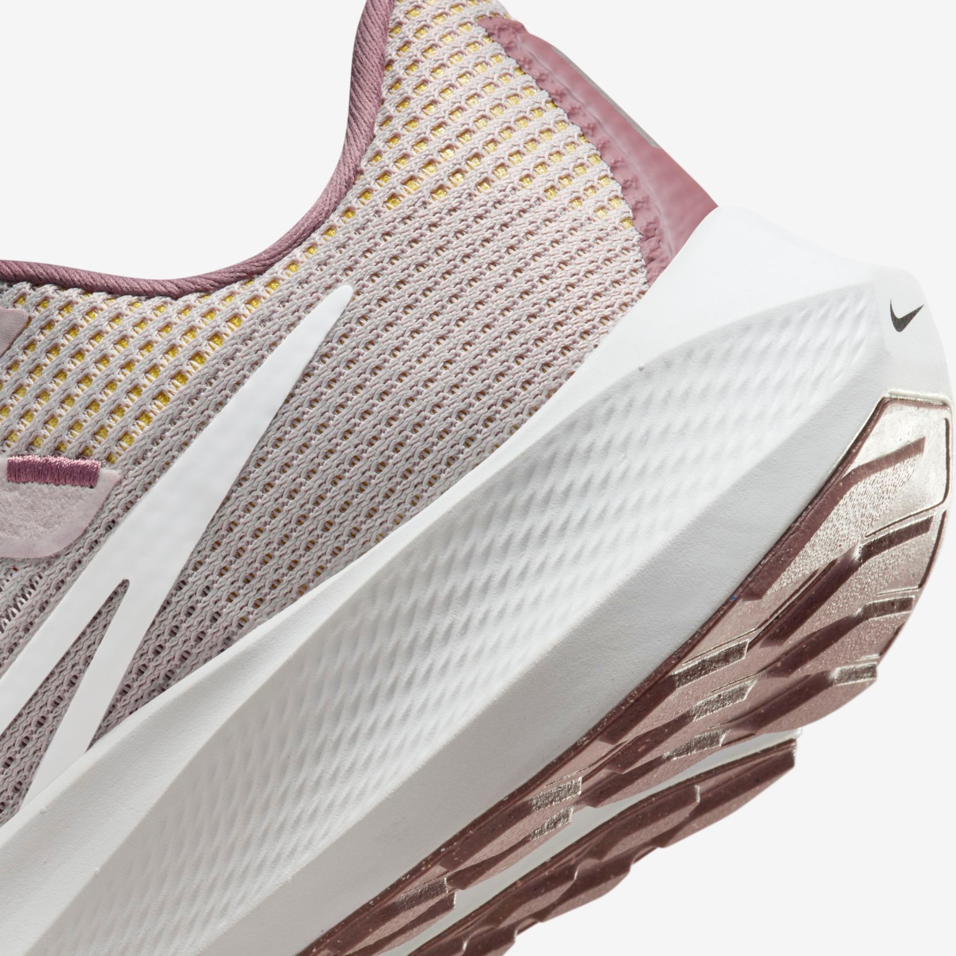 Tênis Nike Pegasus 40 Feminino - Foto 9