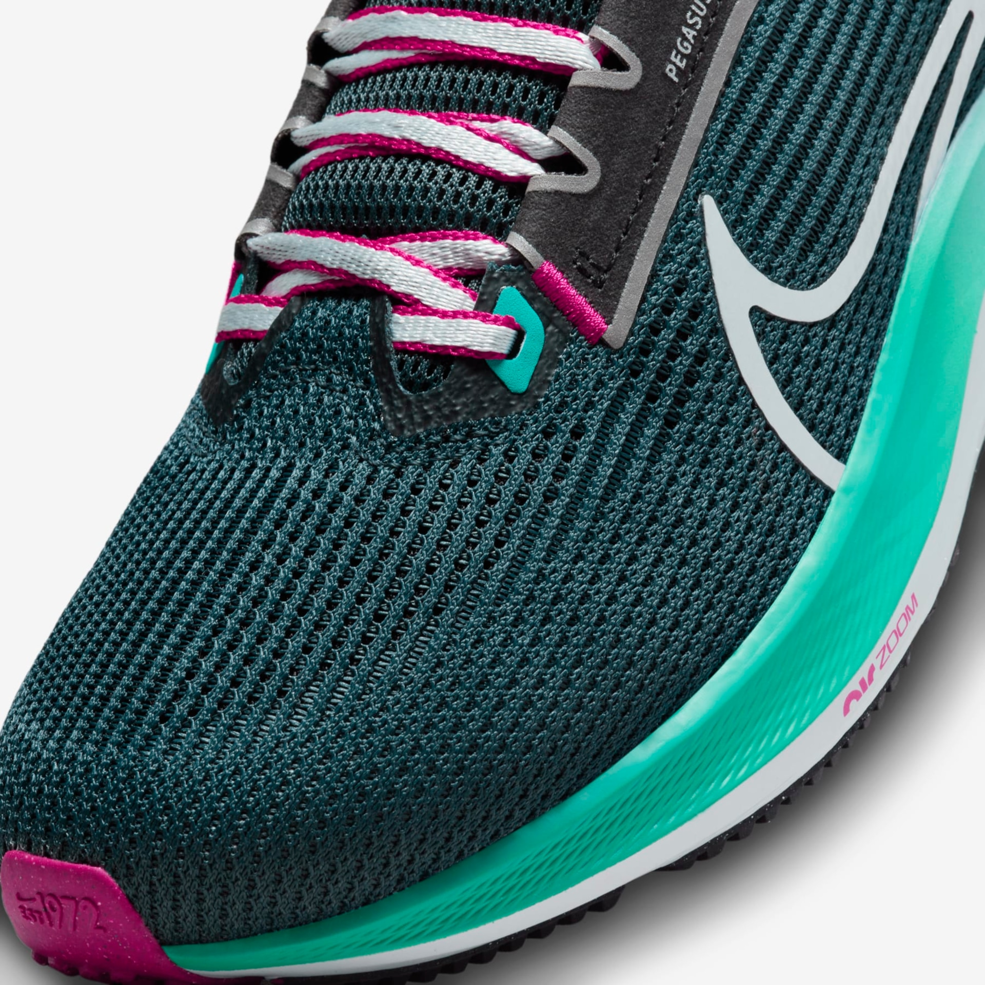 Tênis Nike Pegasus 40 Feminino - Foto 7
