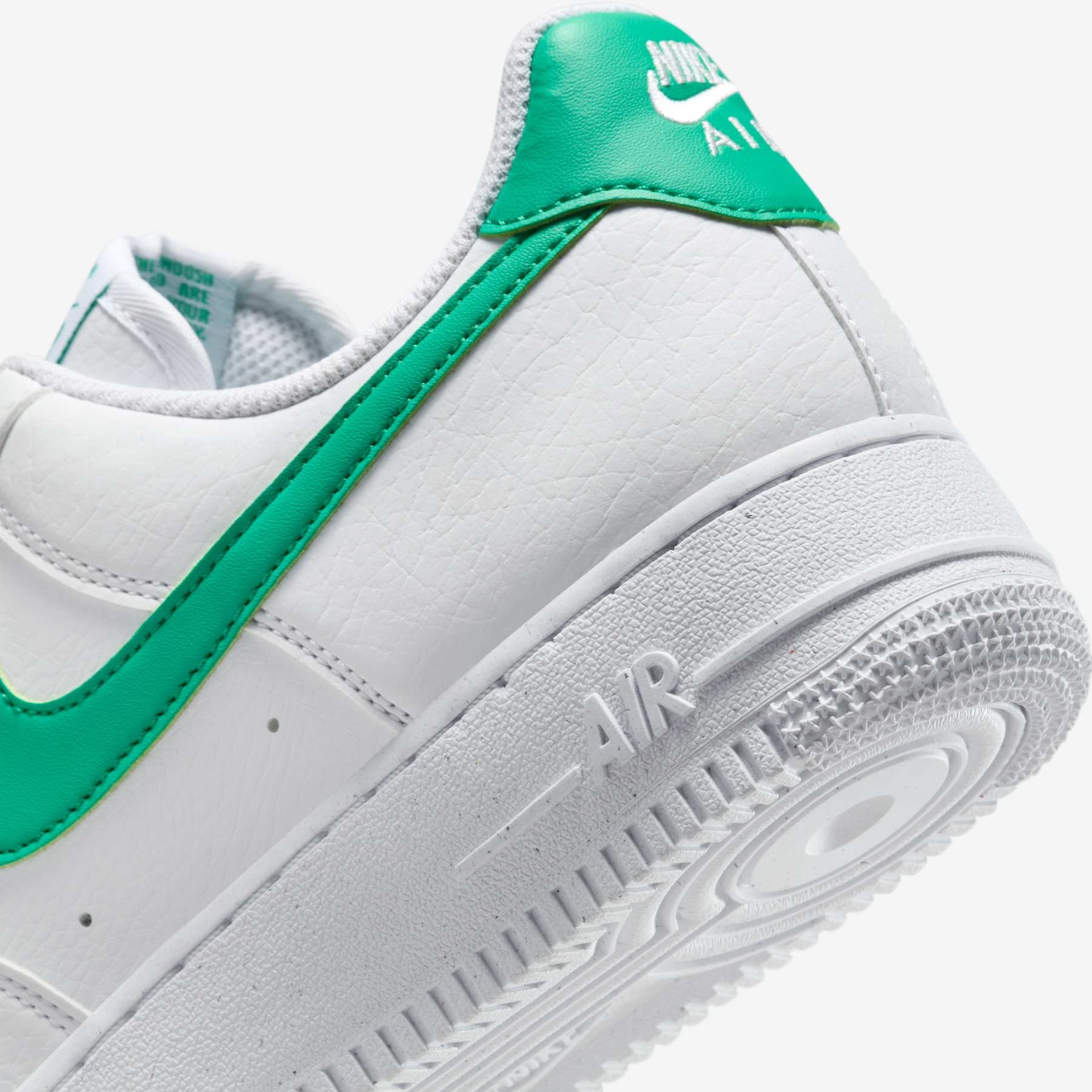 Tênis Nike Air Force 1 '07 SE Feminino - Foto 8