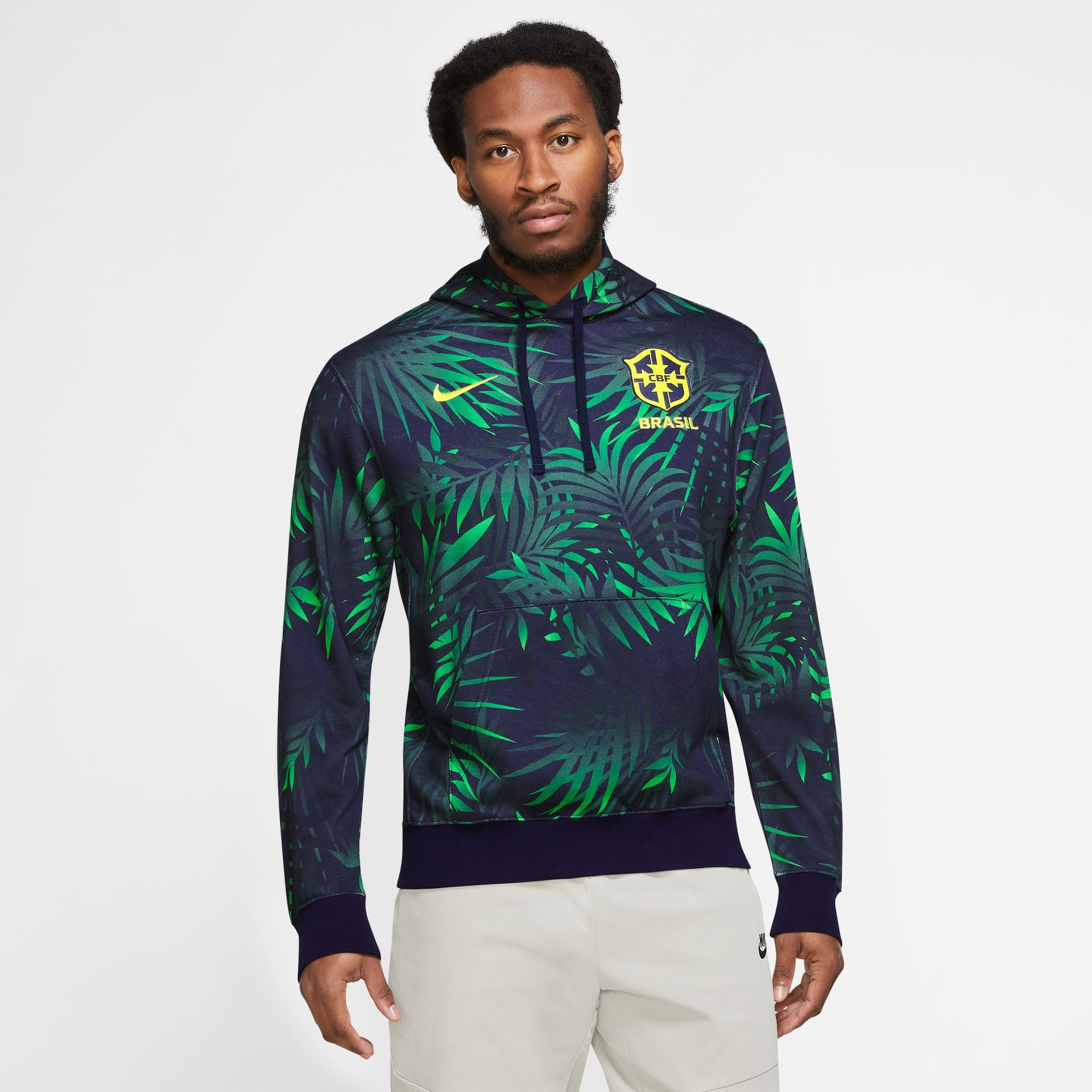 Blusão Nike Brasil Club Fleece Masculino - Foto 1