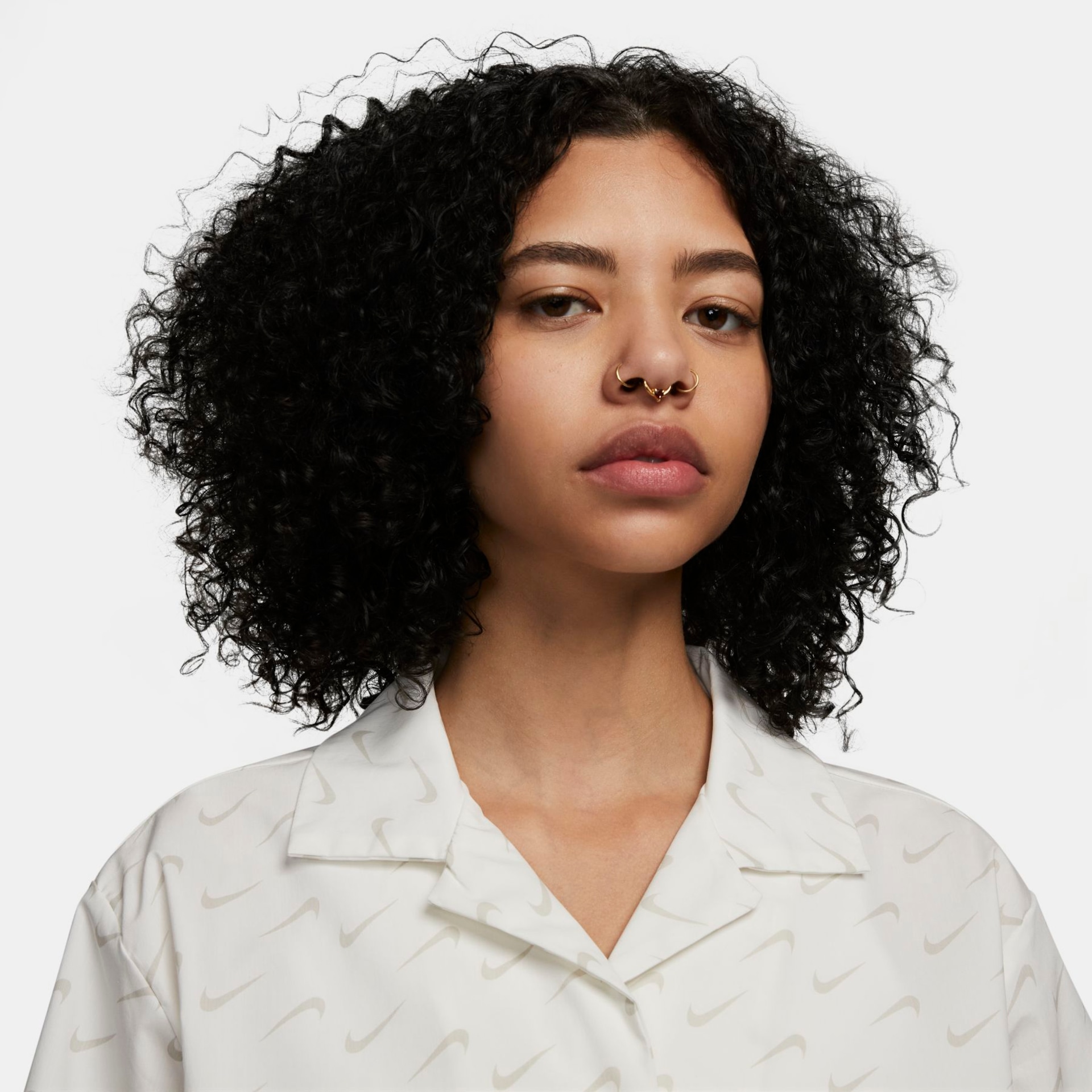 Camisa Nike Sportswear Feminina - Foto 3