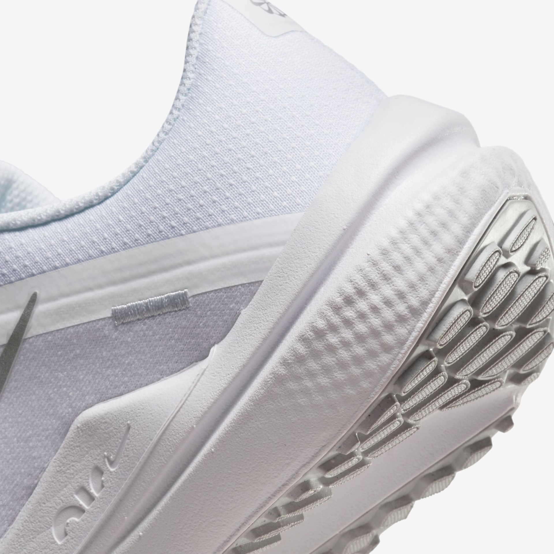 Tênis Nike Winflo 10 Feminino - Foto 8