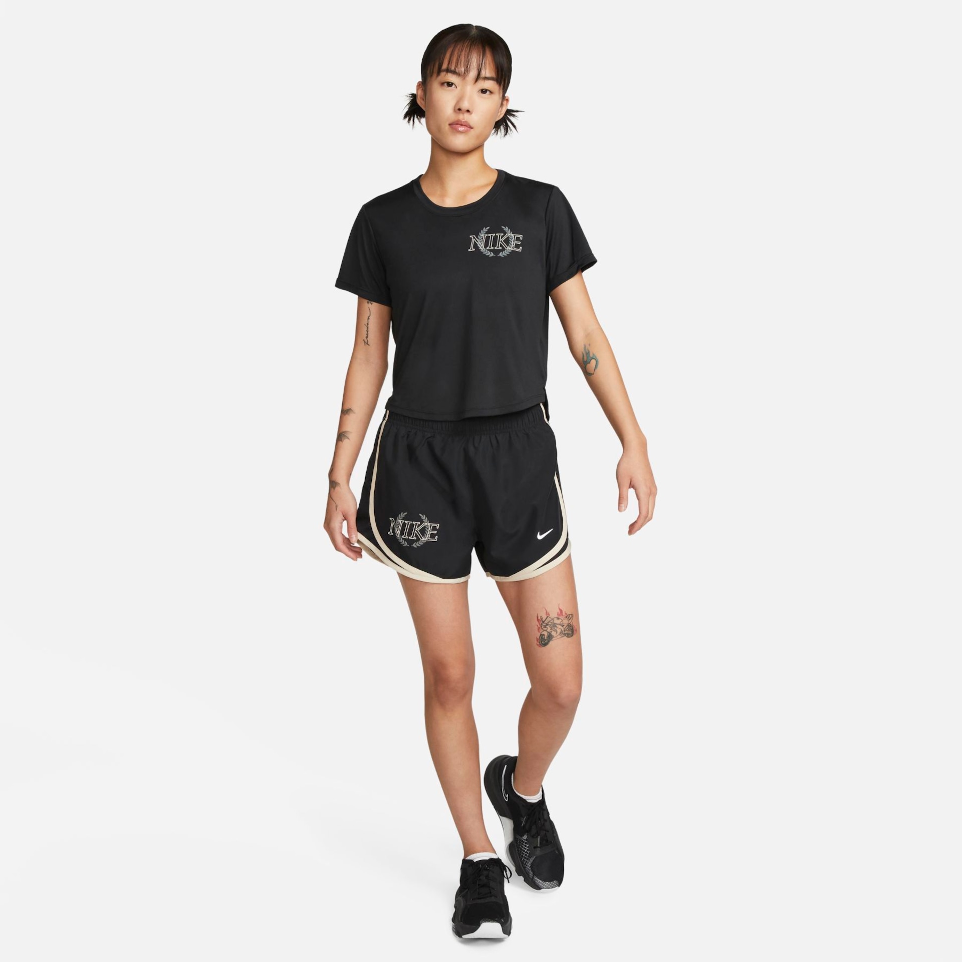 Camiseta Nike Dri-FIT One Feminina - Foto 6