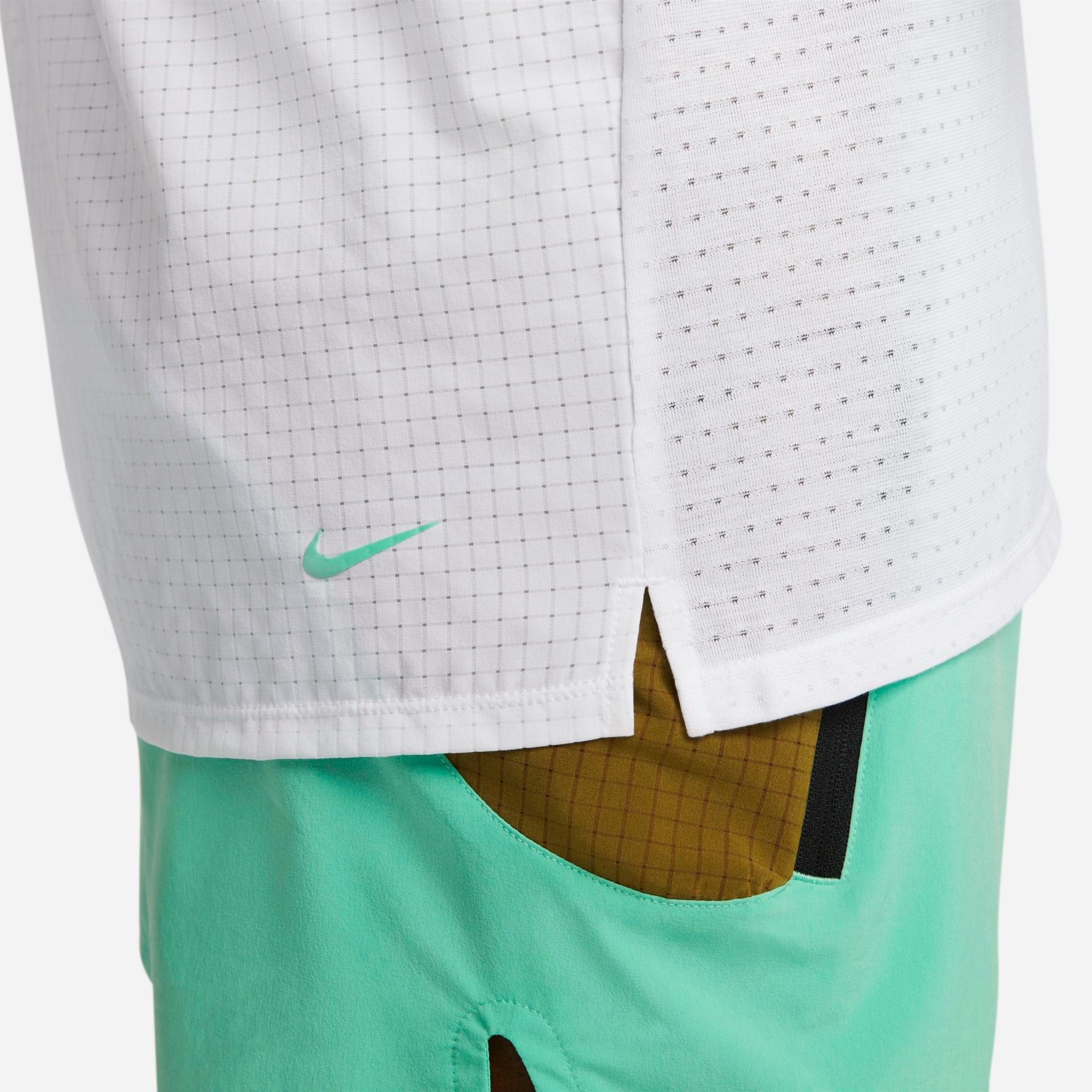 Camiseta Nike Trail Solar Chase Masculina - Foto 4