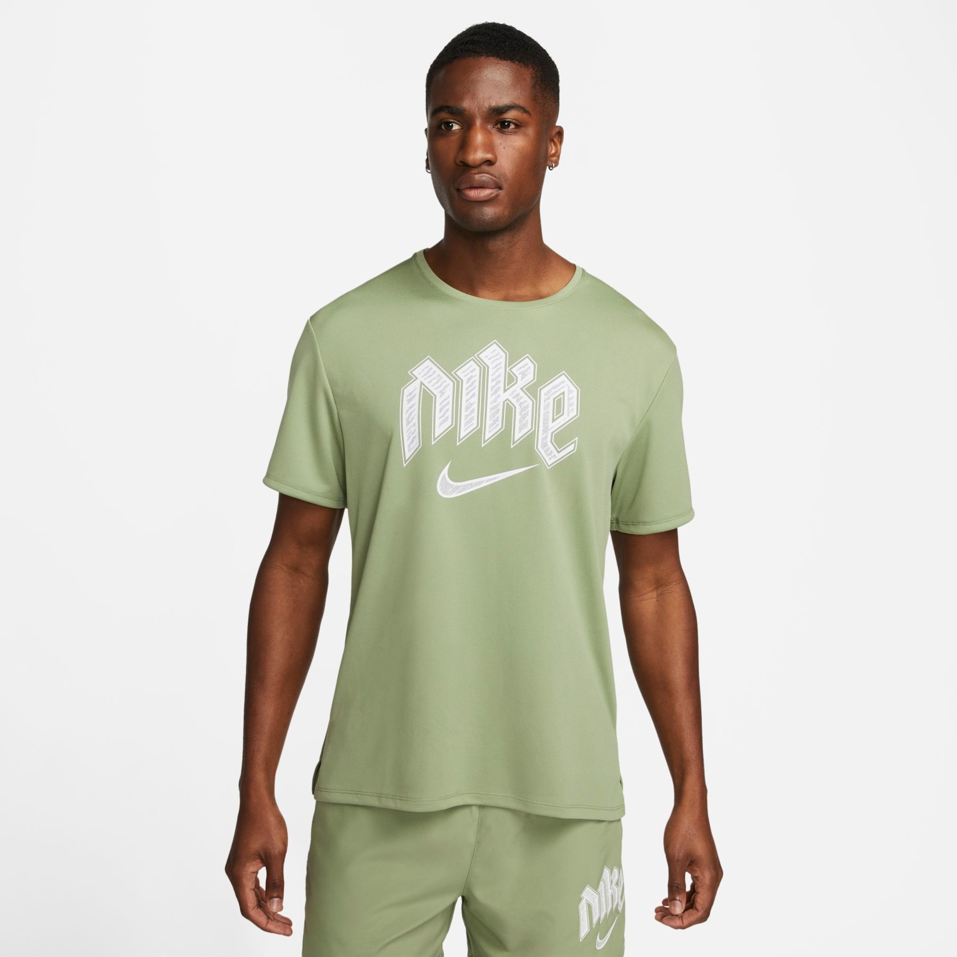 Camiseta Nike Dri-FIT Run Division Miler Masculina - Foto 1