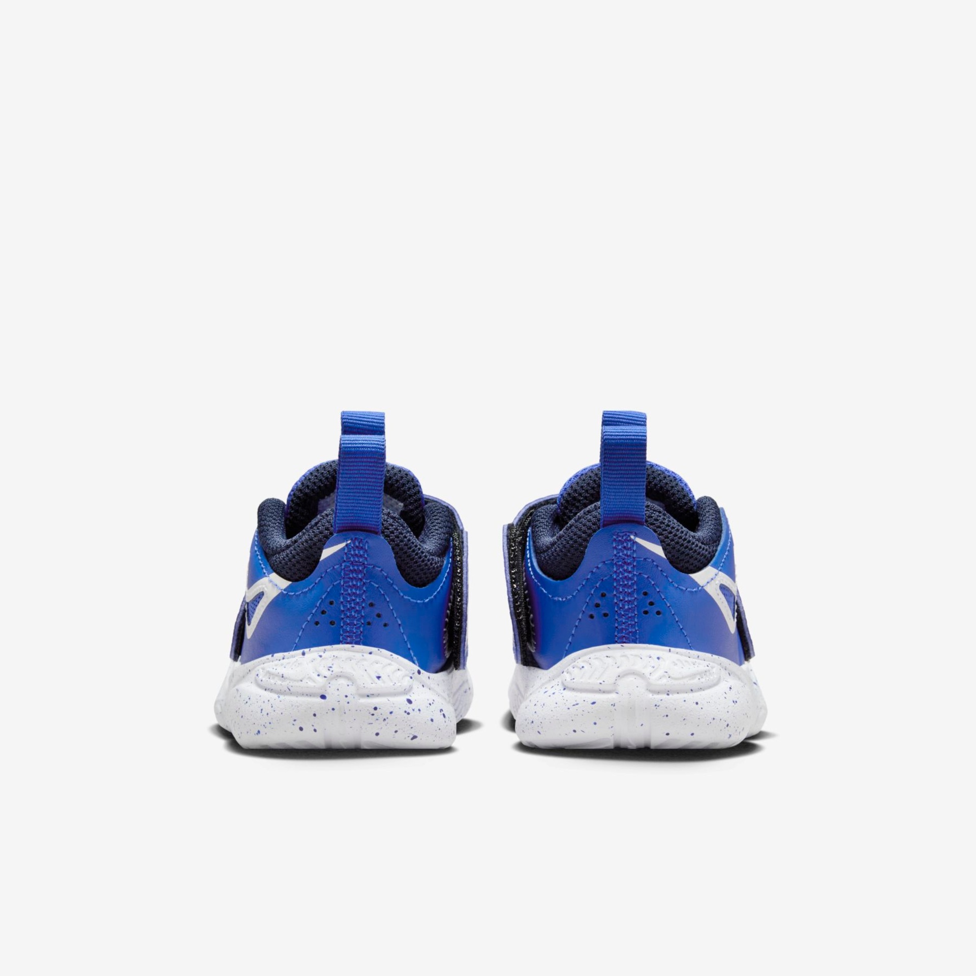 Tênis Nike Team Hustle D11 Infantil - Foto 6