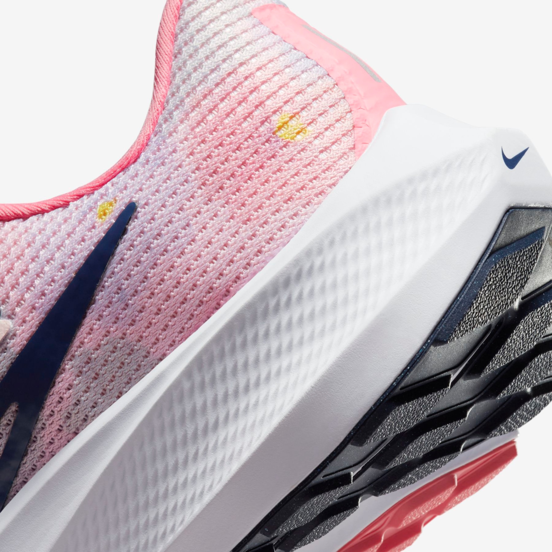 Tênis Nike Pegasus 40 Premium Feminino - Foto 8