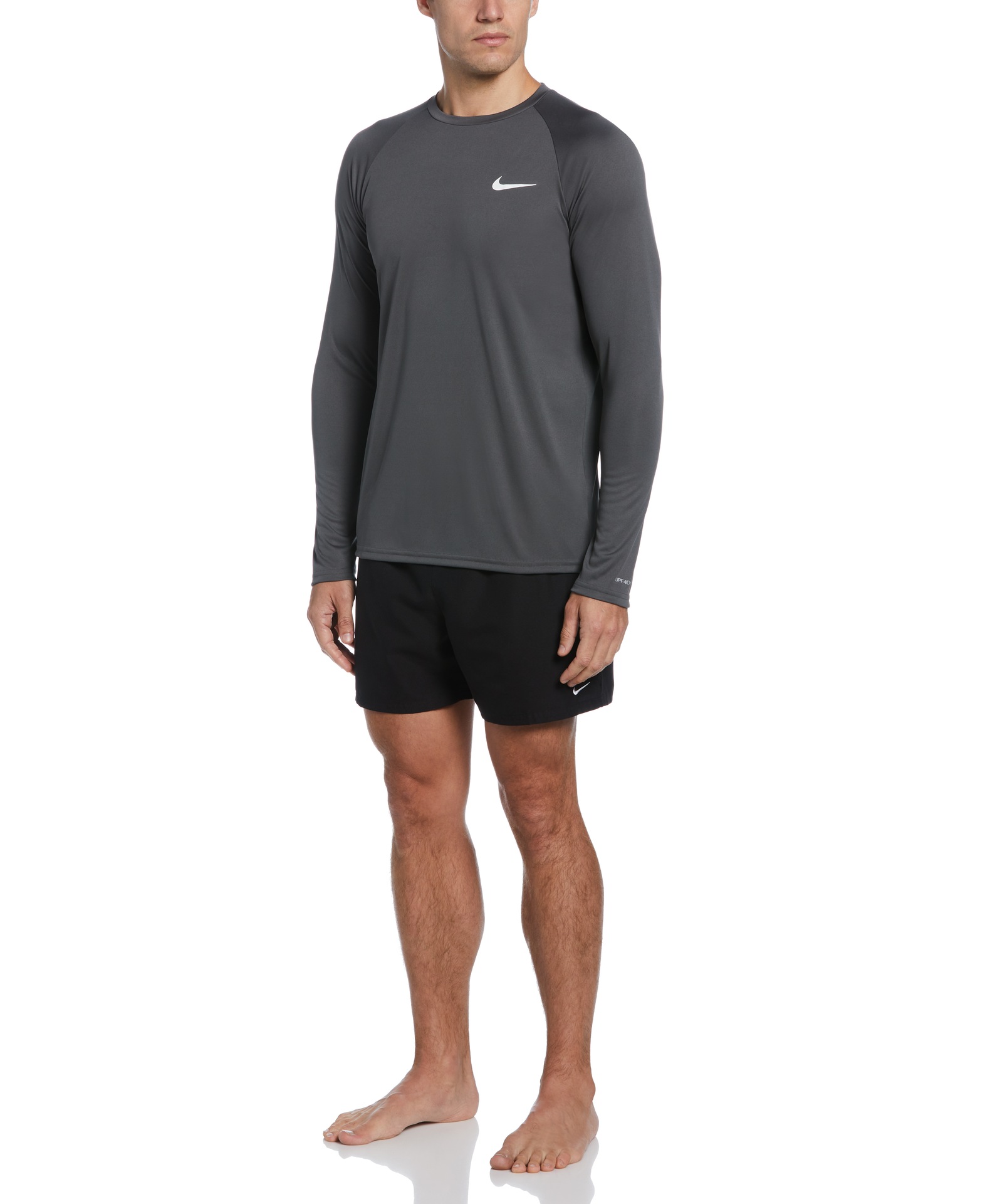 Camiseta Nike Essential UV Hydroguard Masculina - Foto 5