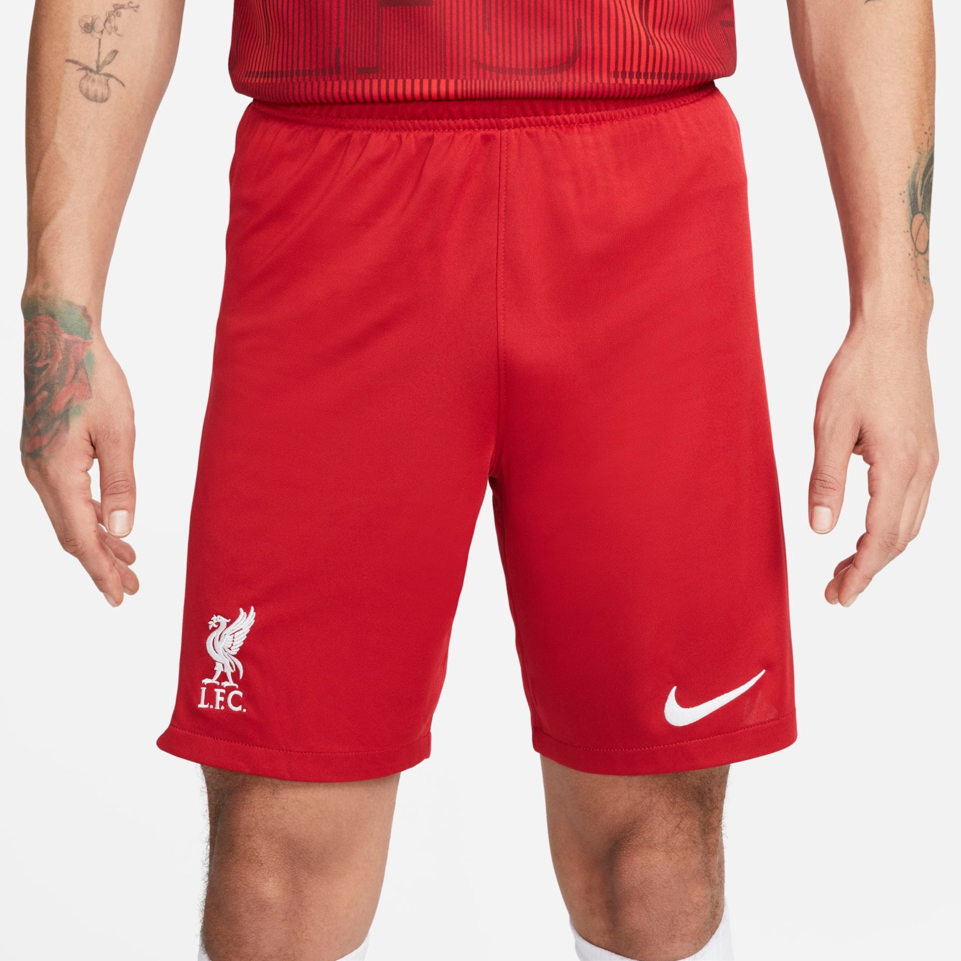 Shorts Nike Liverpool I 2023/24 Torcedor Pro Masculino - Foto 2